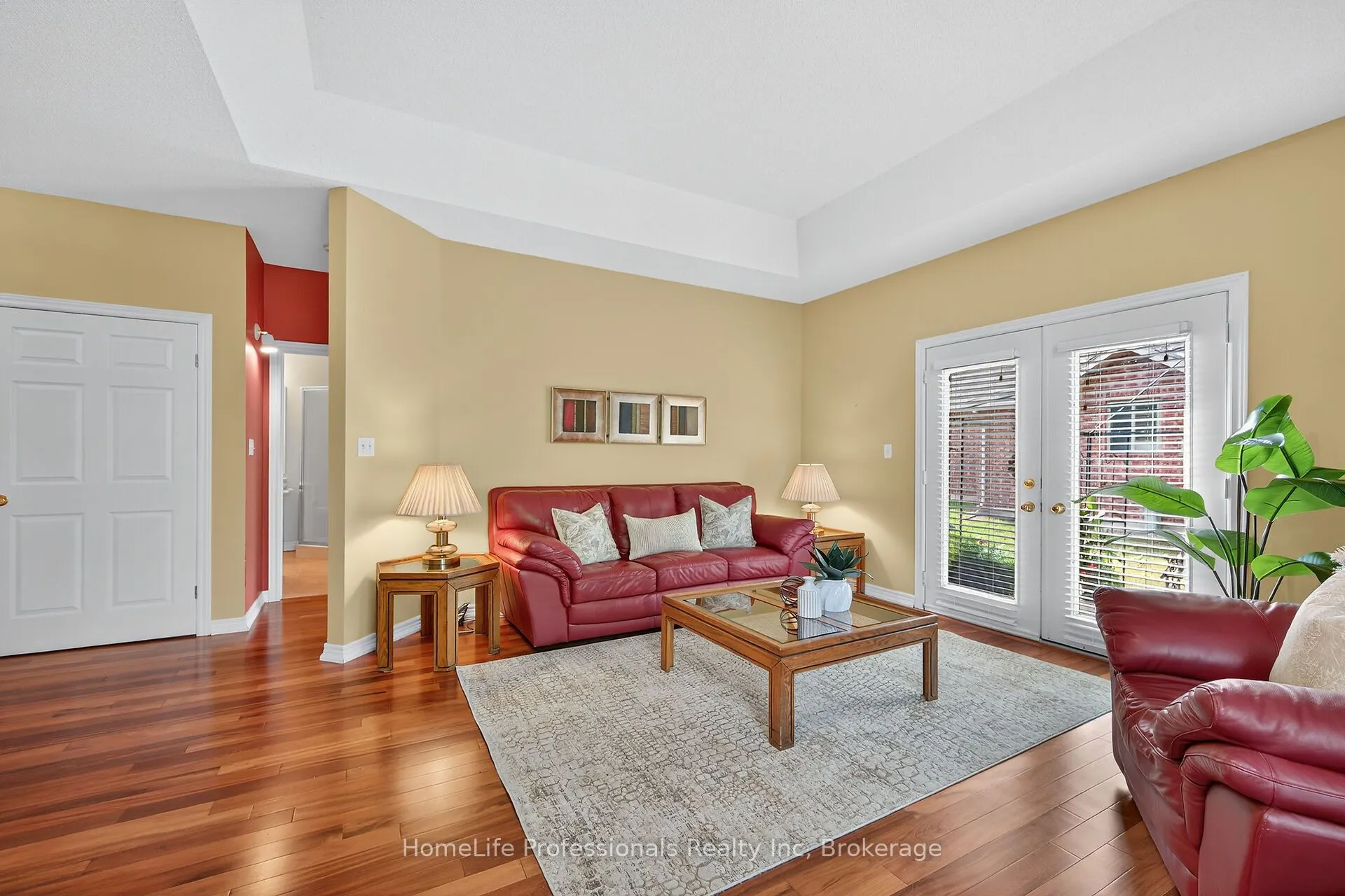 52 Twentyplace Boulevard, #28
