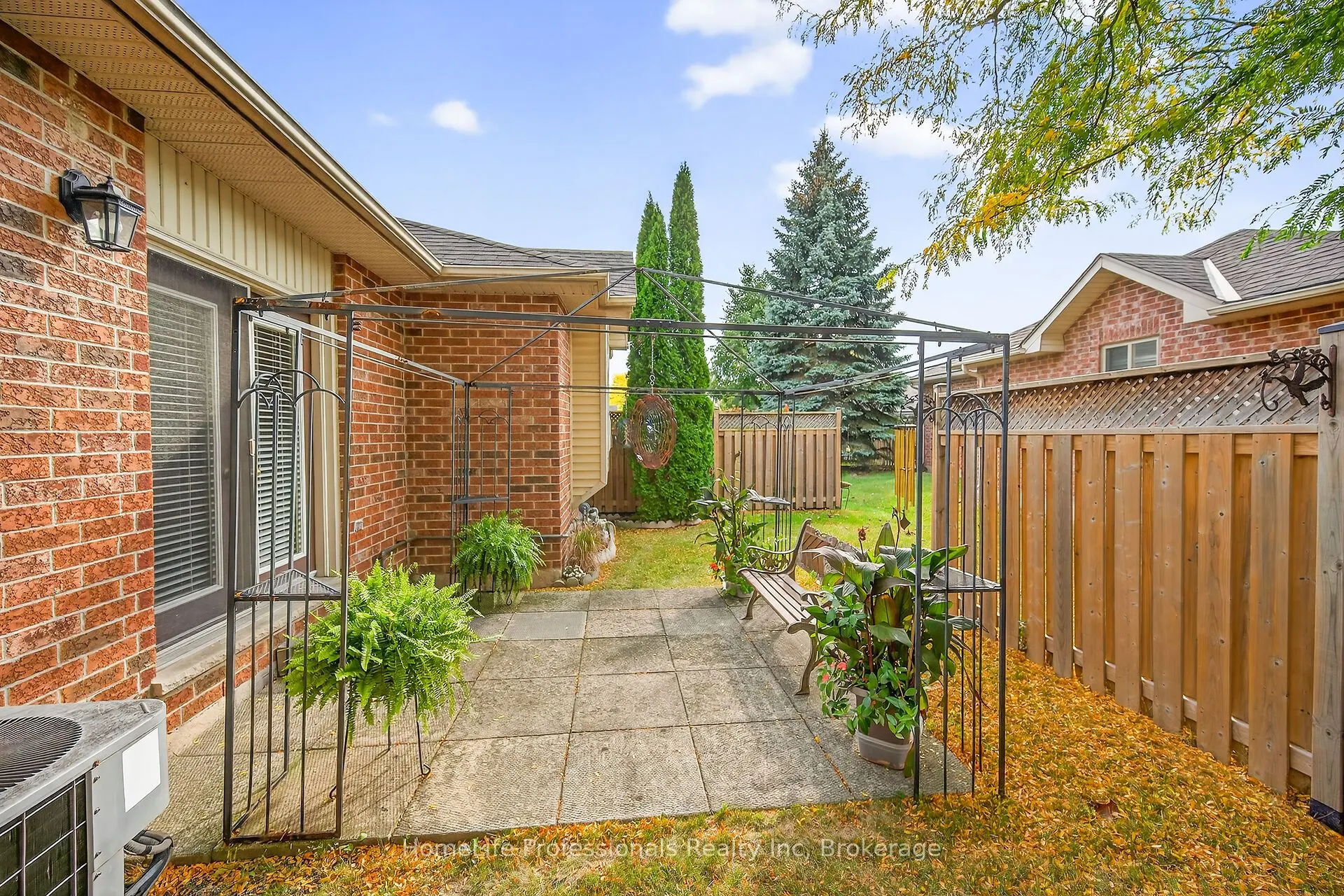 52 Twentyplace Boulevard, #28