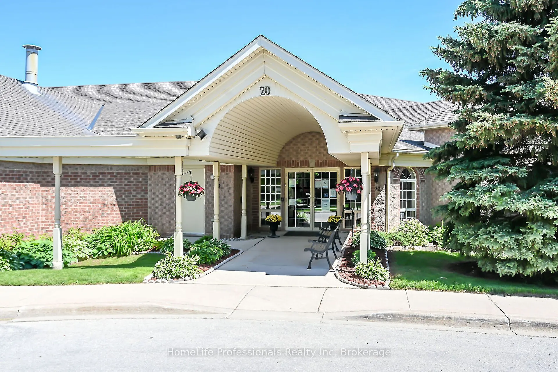 52 Twentyplace Boulevard, #28