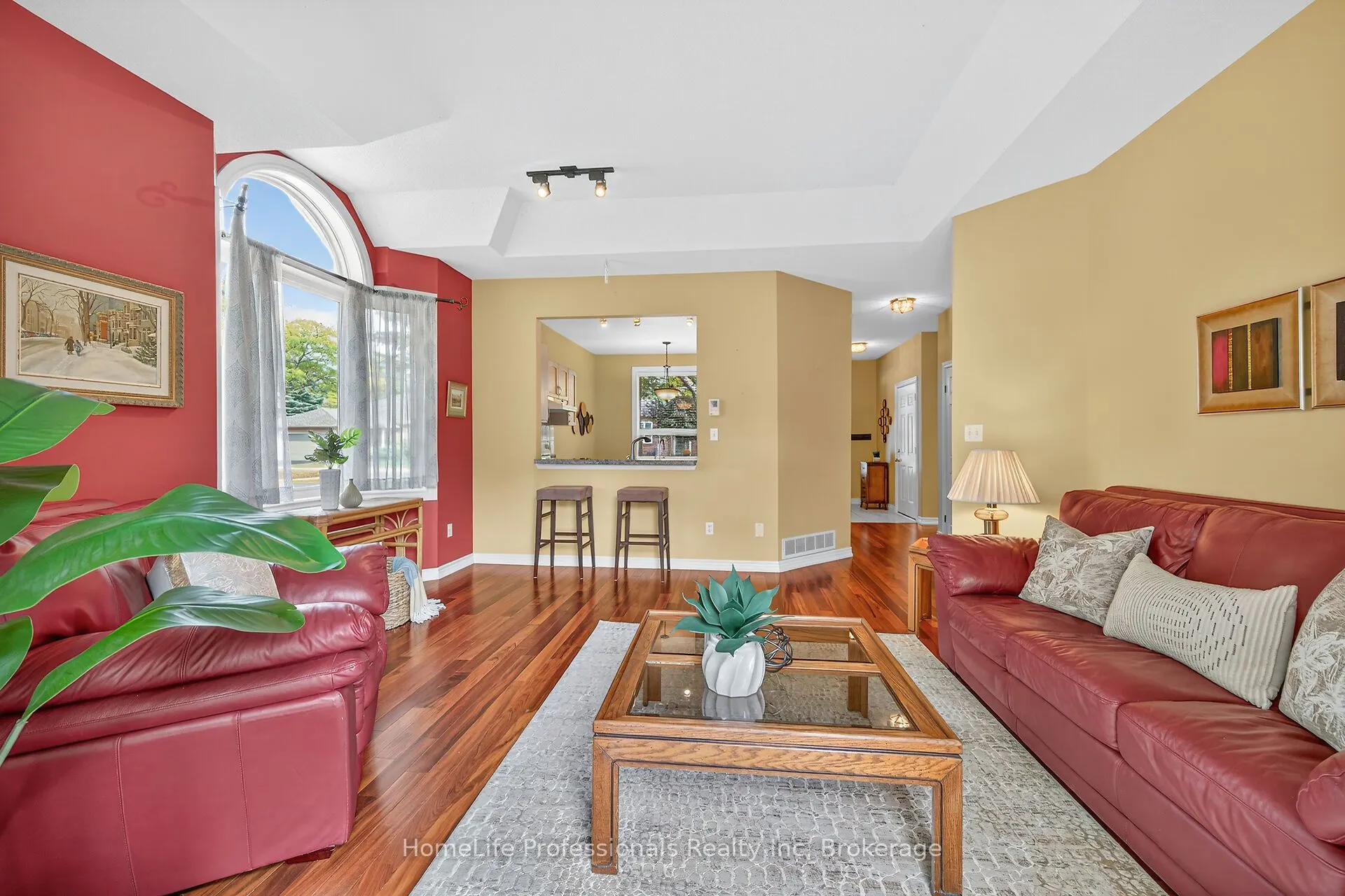 52 Twentyplace Boulevard, #28