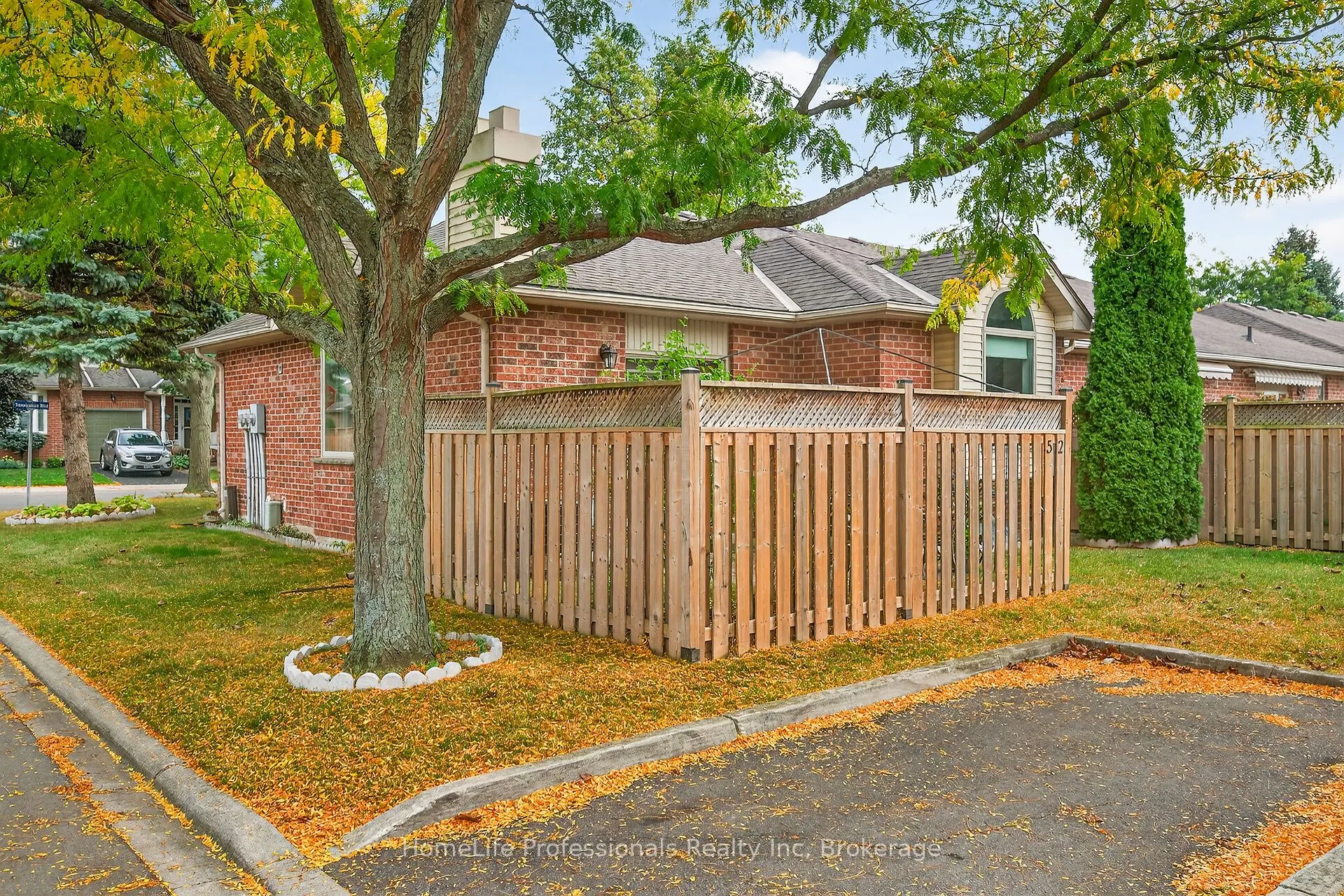 52 Twentyplace Boulevard, #28