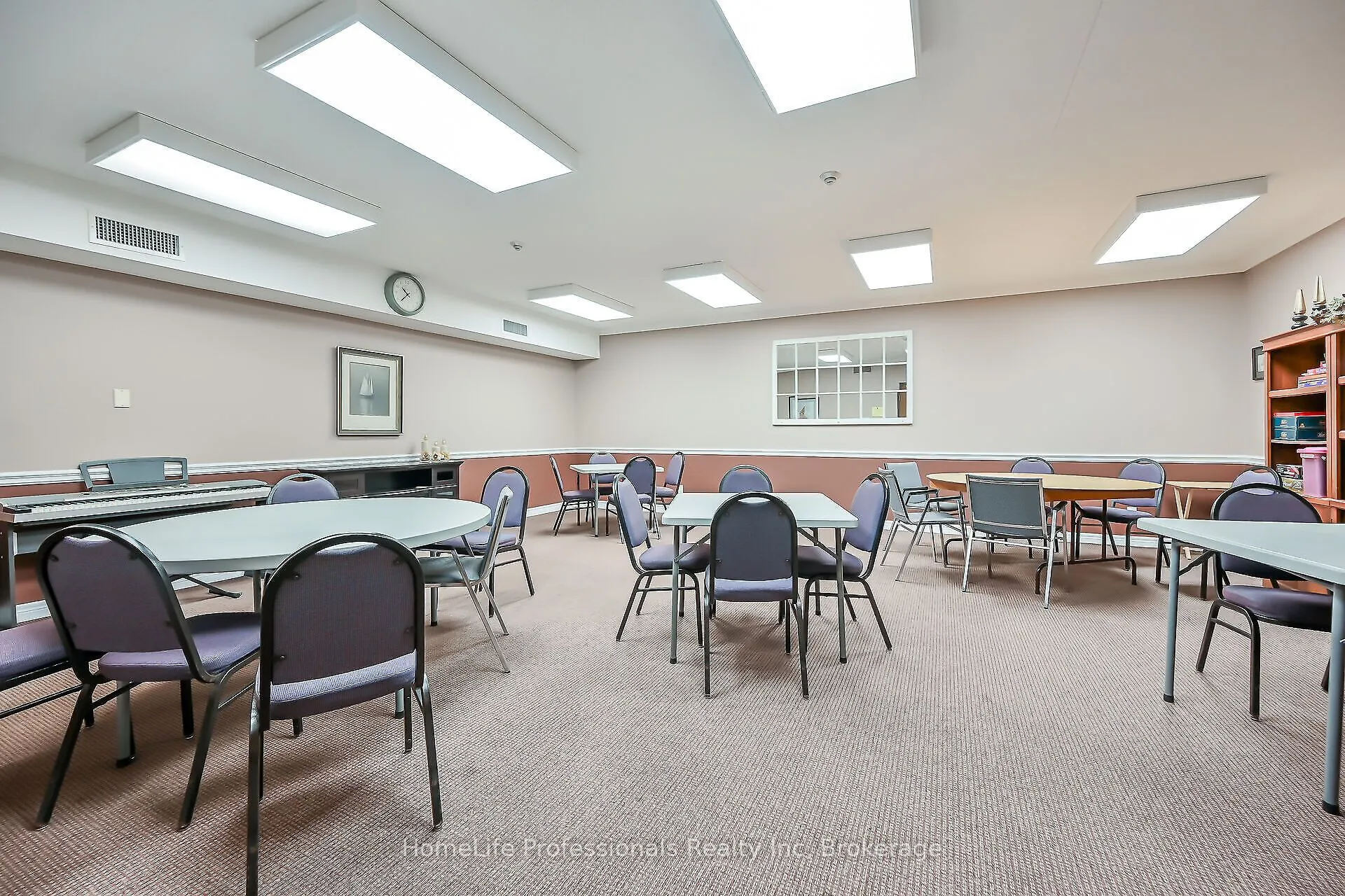 52 Twentyplace Boulevard, #28