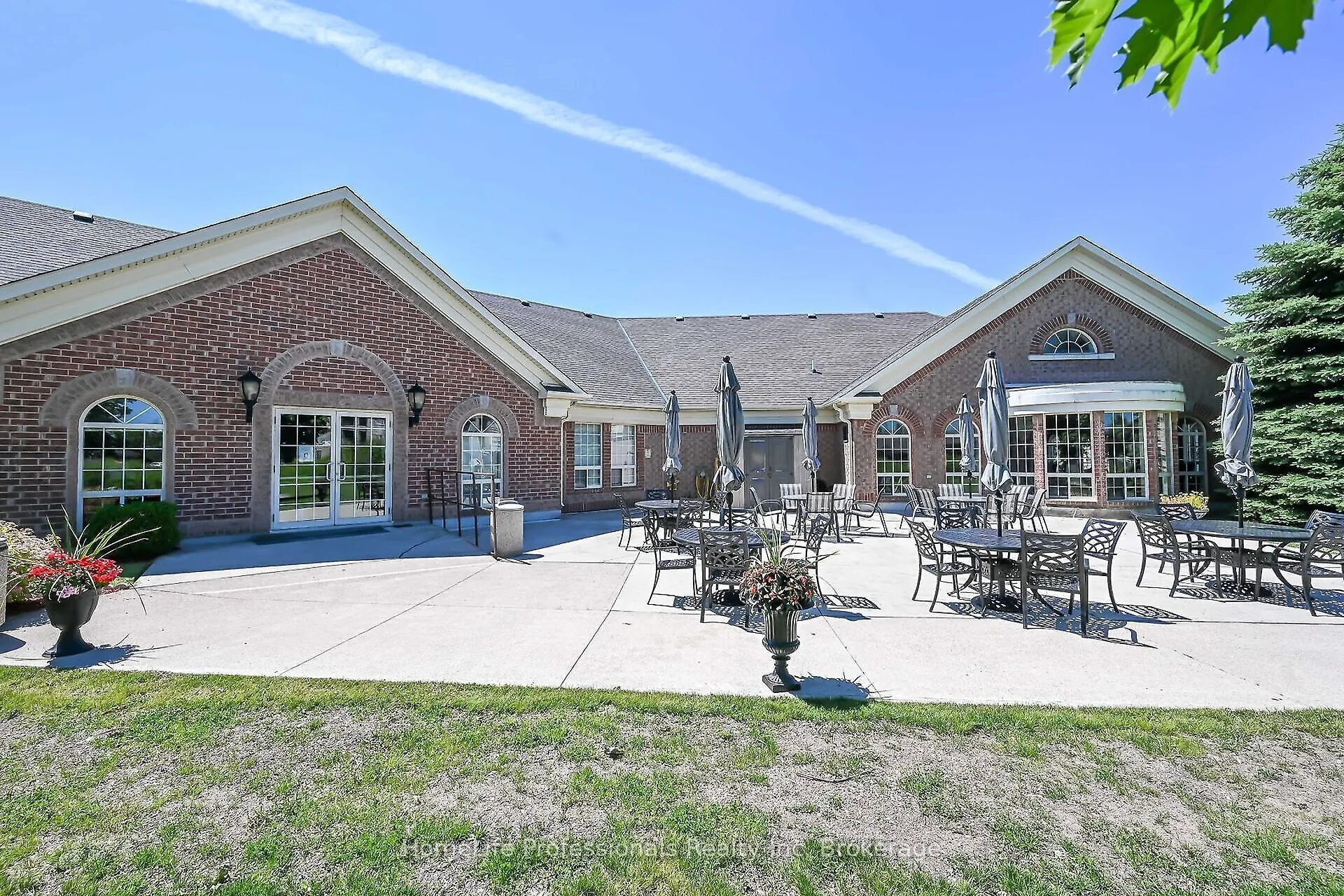 52 Twentyplace Boulevard, #28