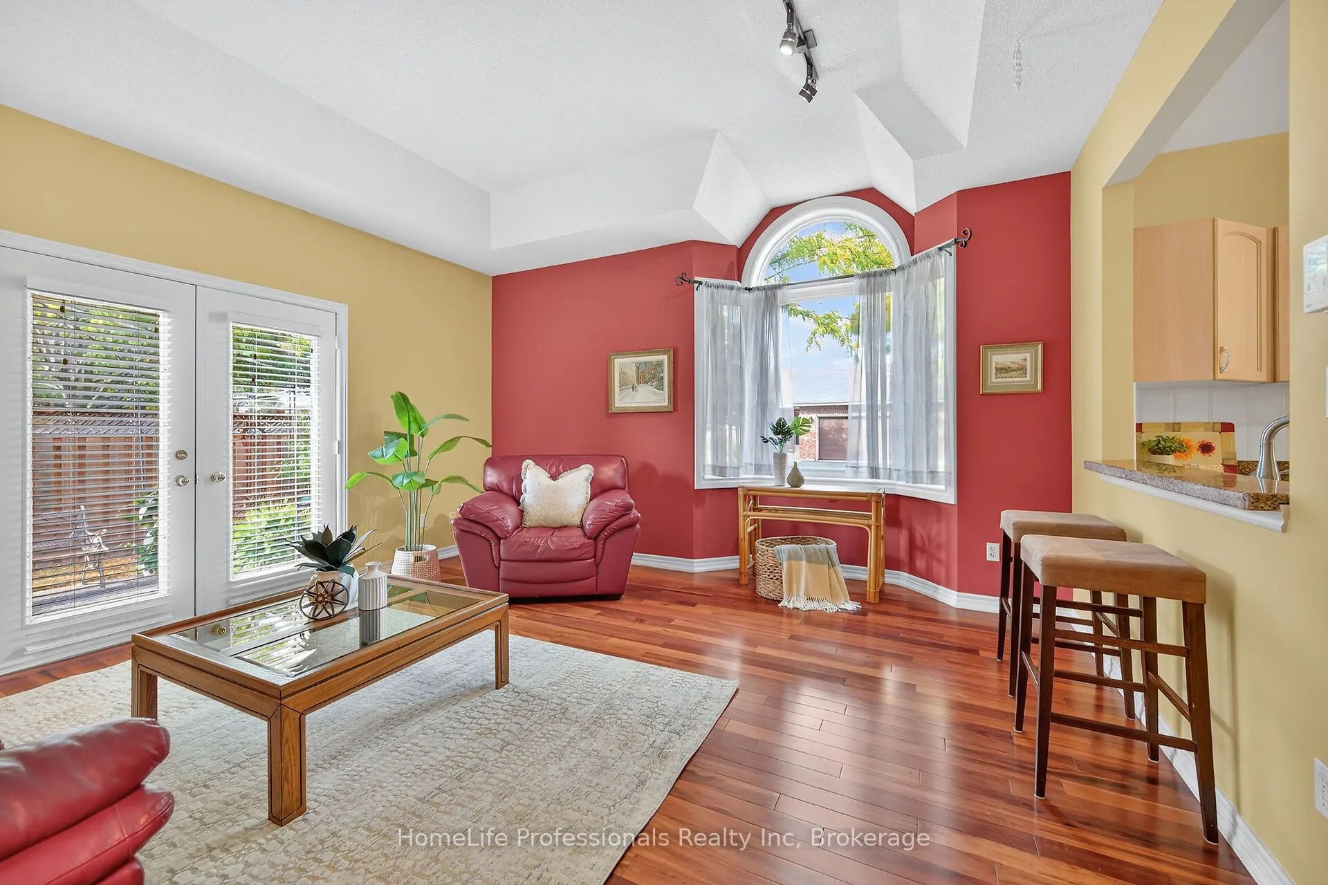 52 Twentyplace Boulevard, #28