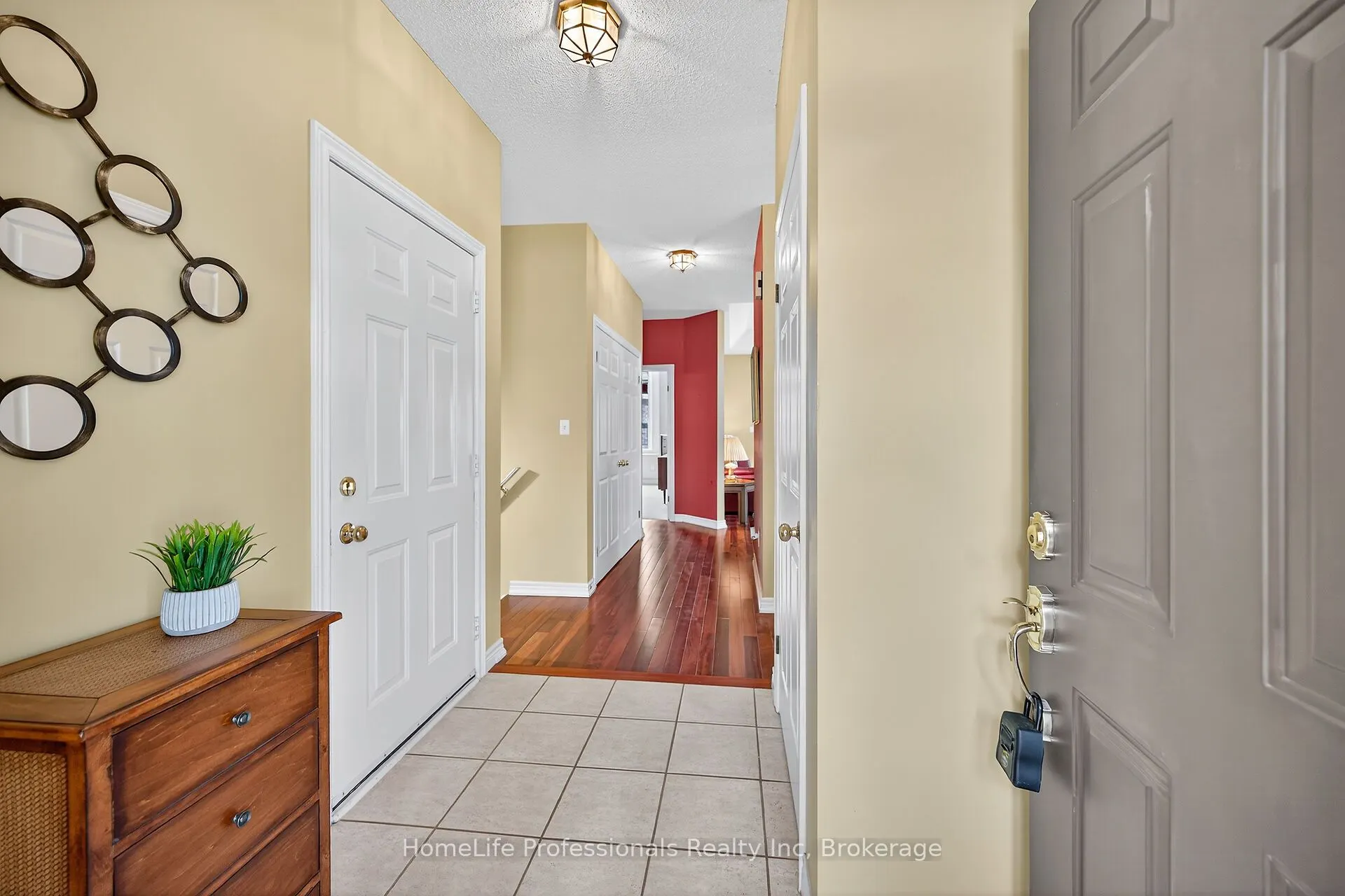 52 Twentyplace Boulevard, #28