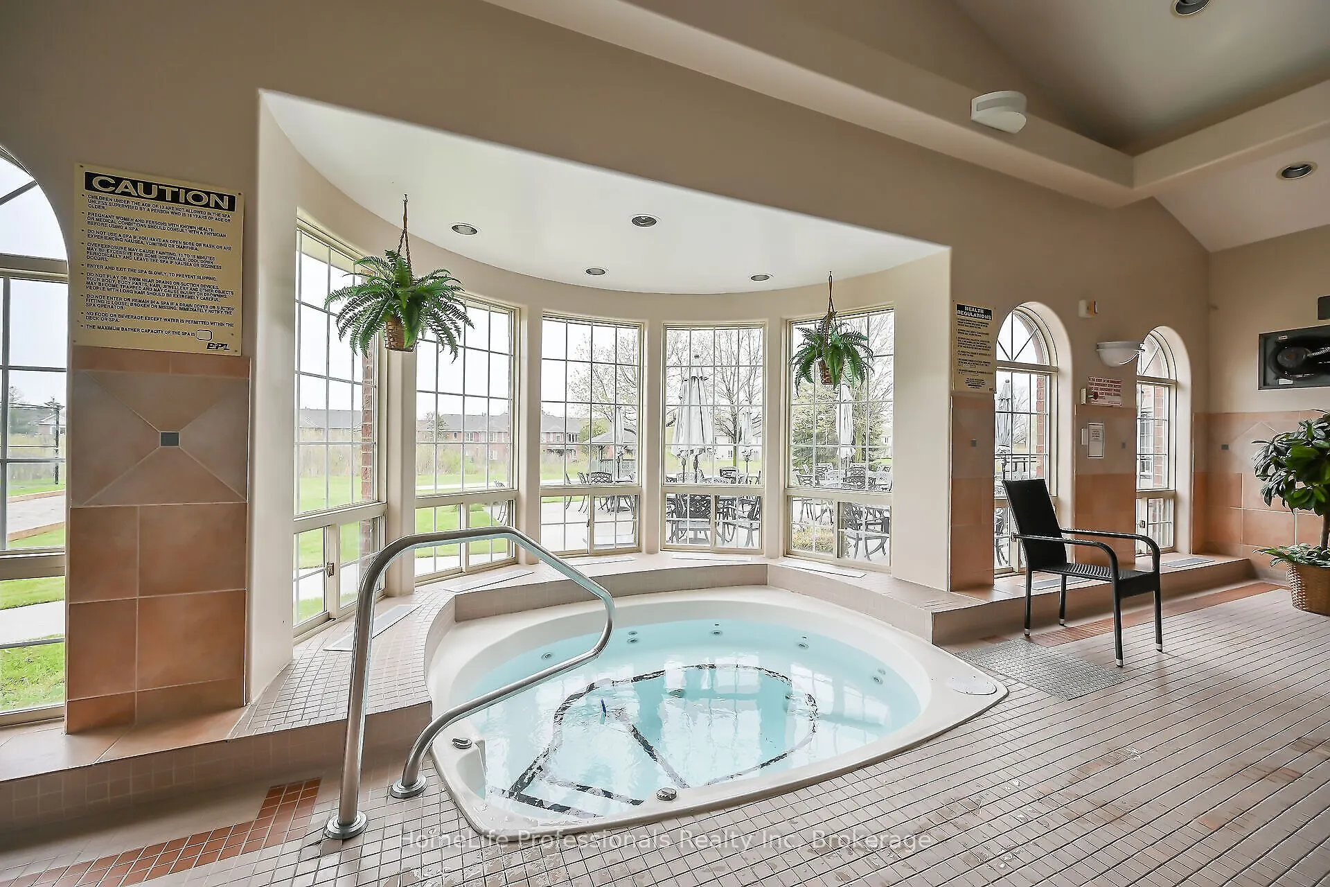 52 Twentyplace Boulevard, #28