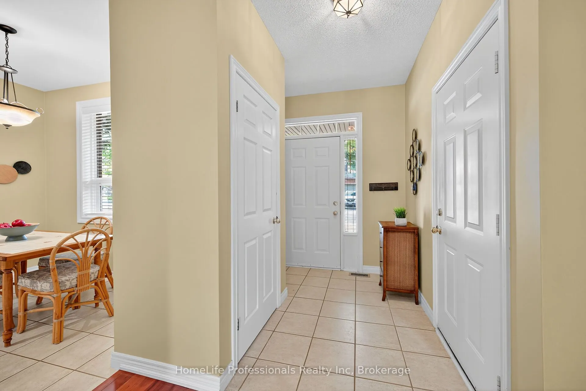 52 Twentyplace Boulevard, #28
