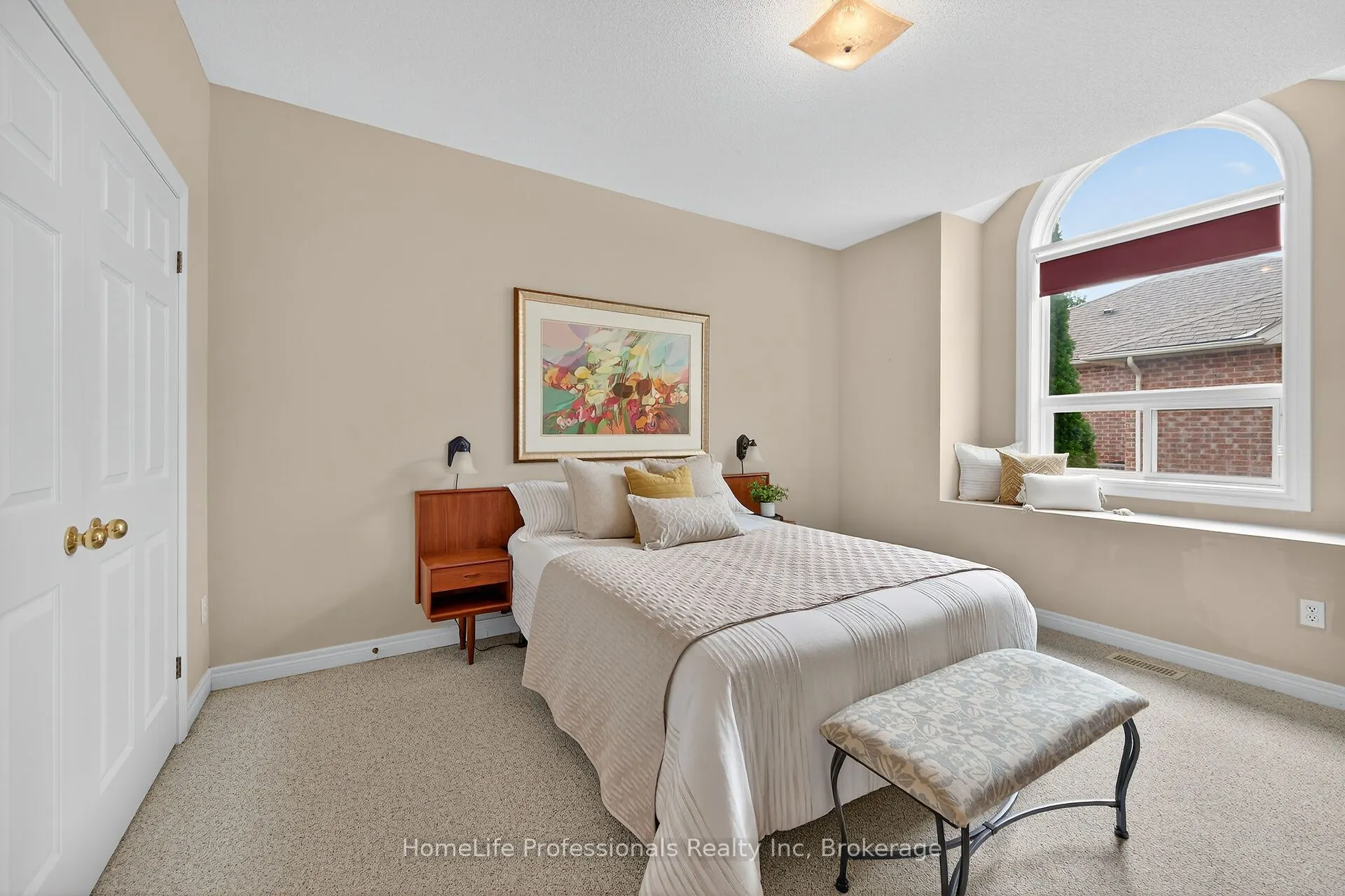 52 Twentyplace Boulevard, #28