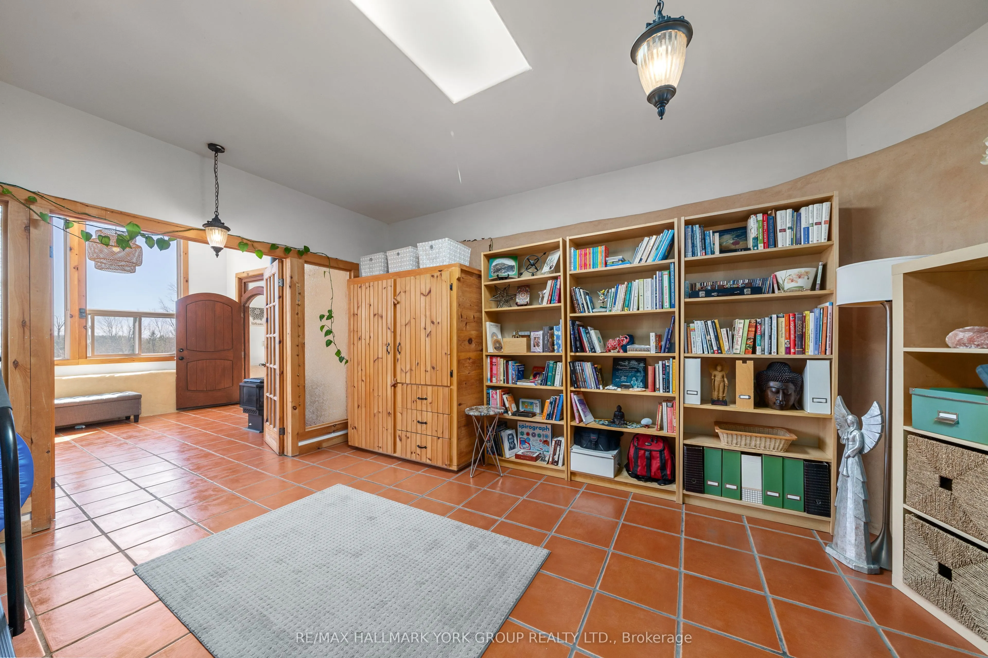 1375 Queensborough Road
