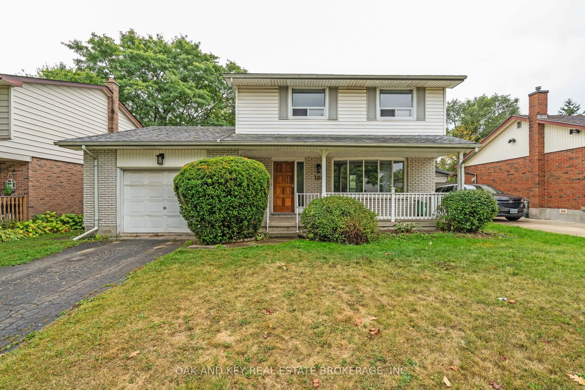 180 BELMONT Drive W