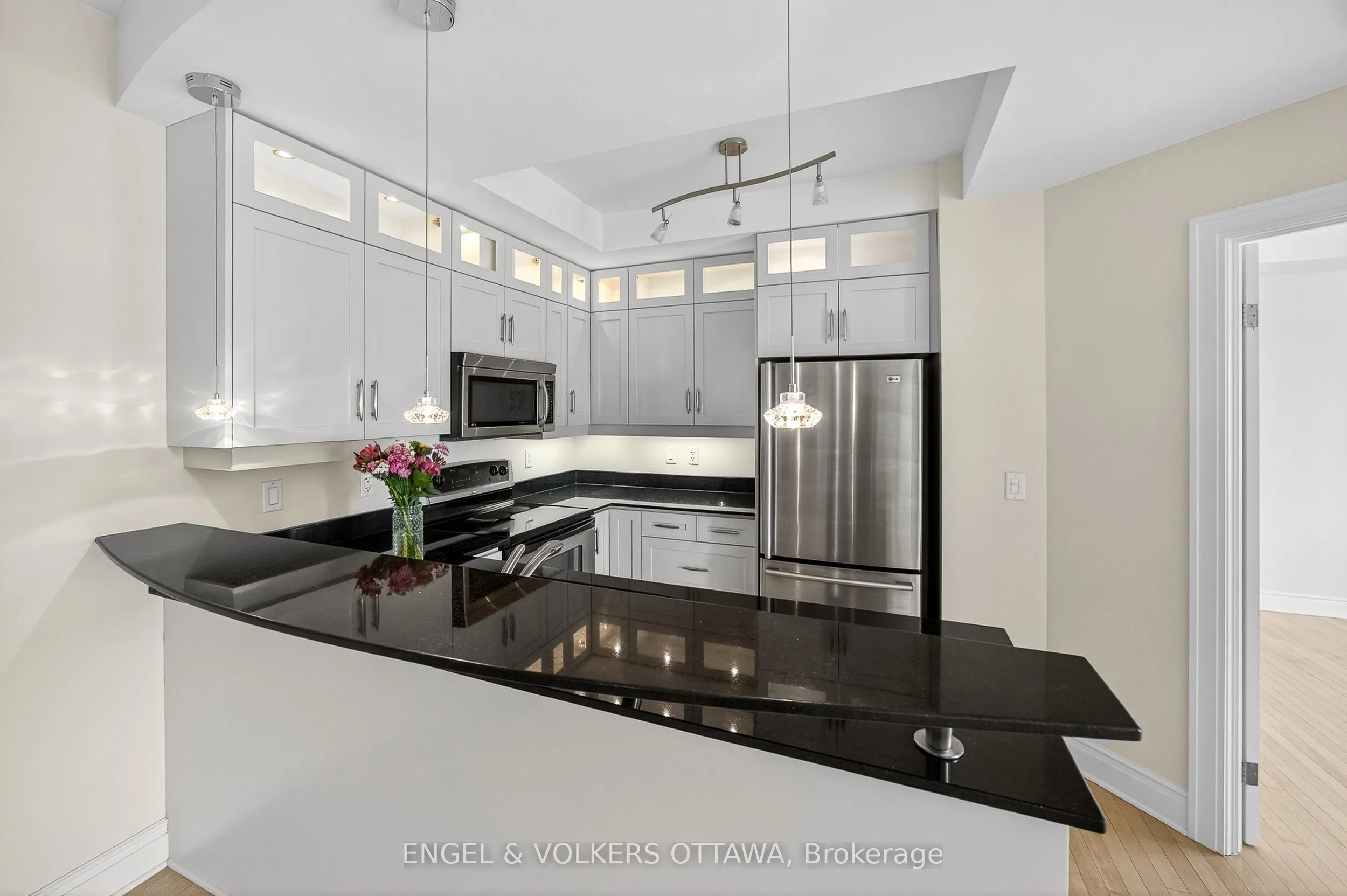 95 Bronson Avenue, #505