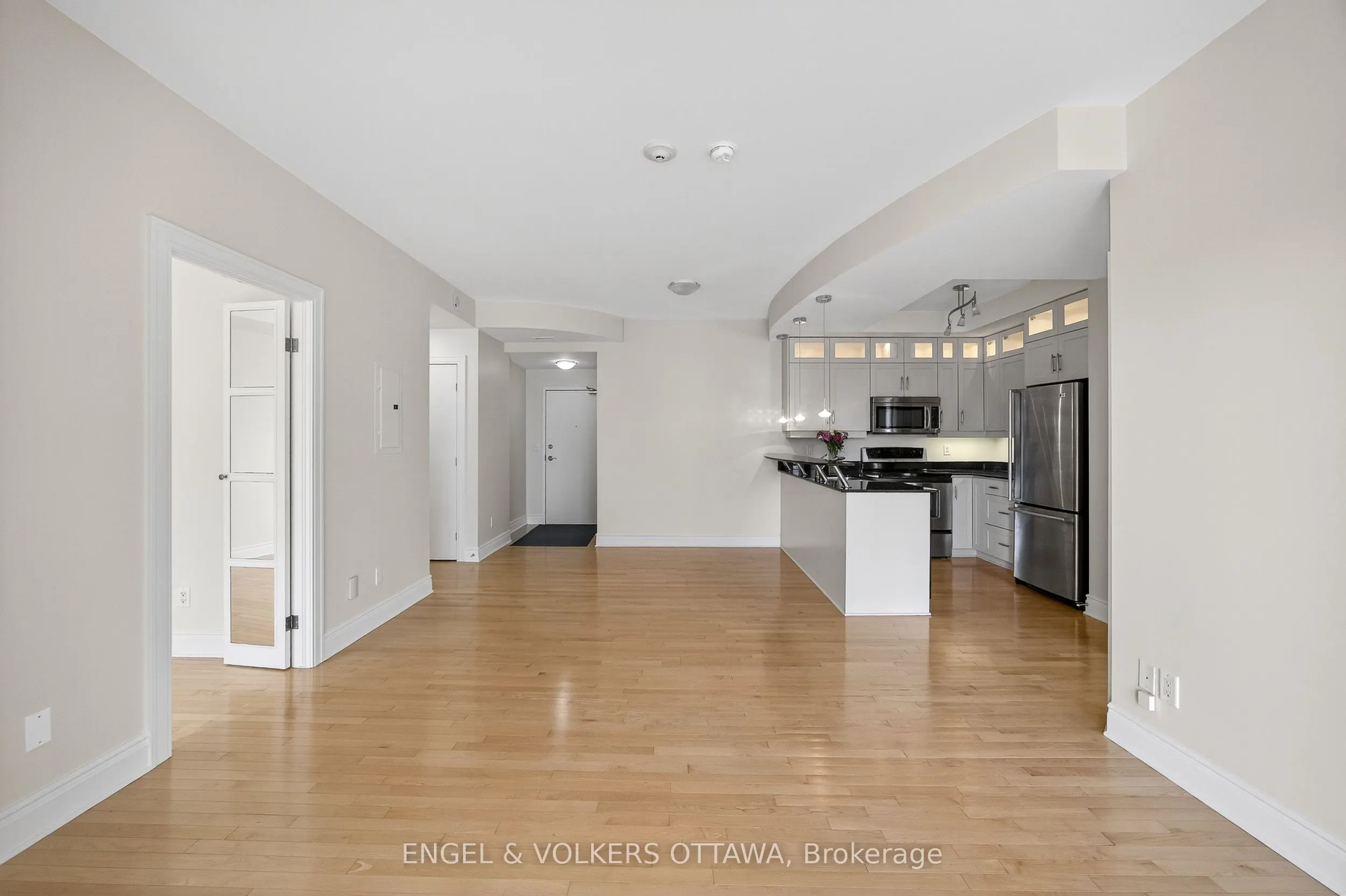 95 Bronson Avenue, #505