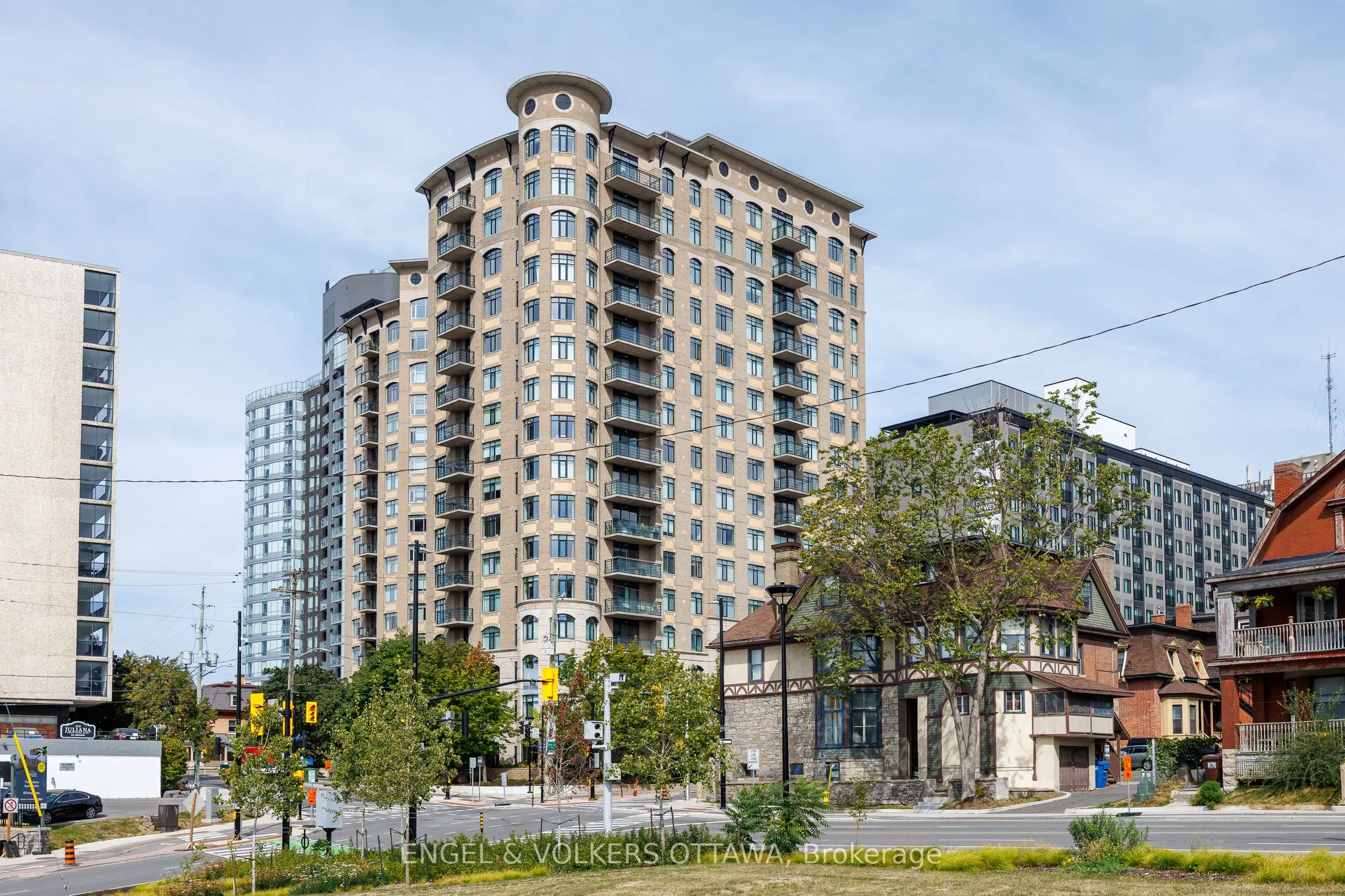 95 Bronson Avenue, #505