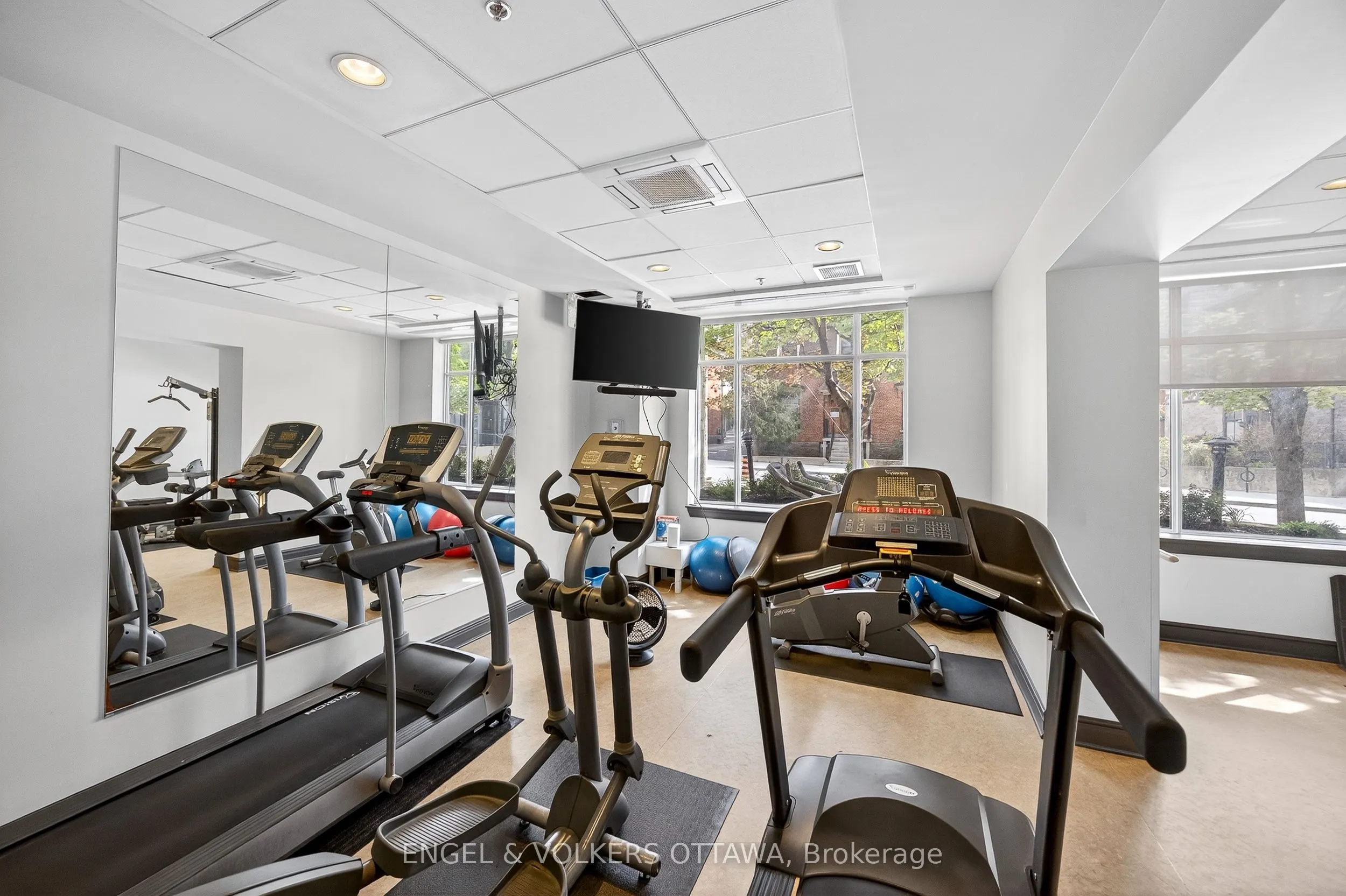 95 Bronson Avenue, #505