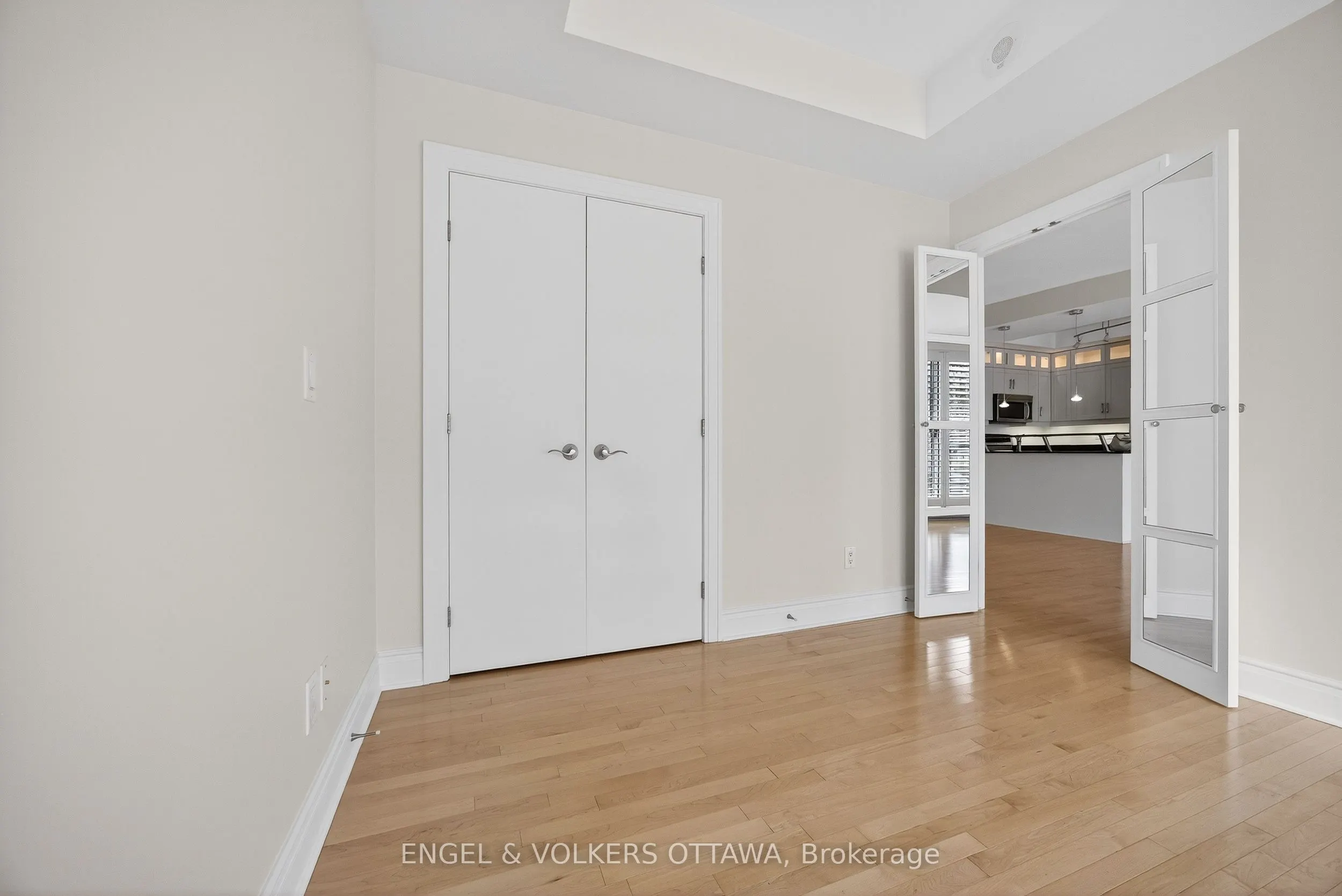 95 Bronson Avenue, #505