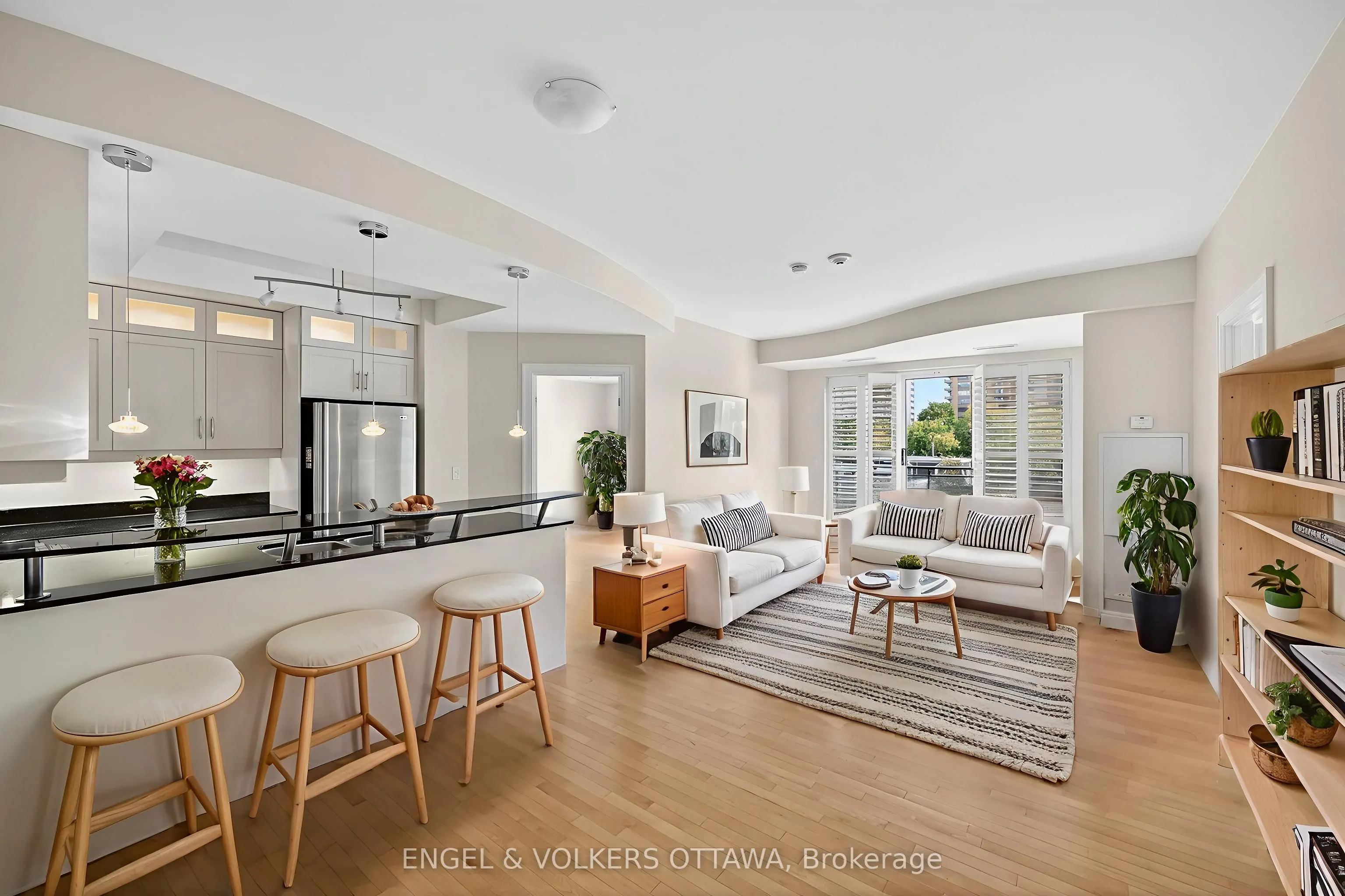 95 Bronson Avenue, #505
