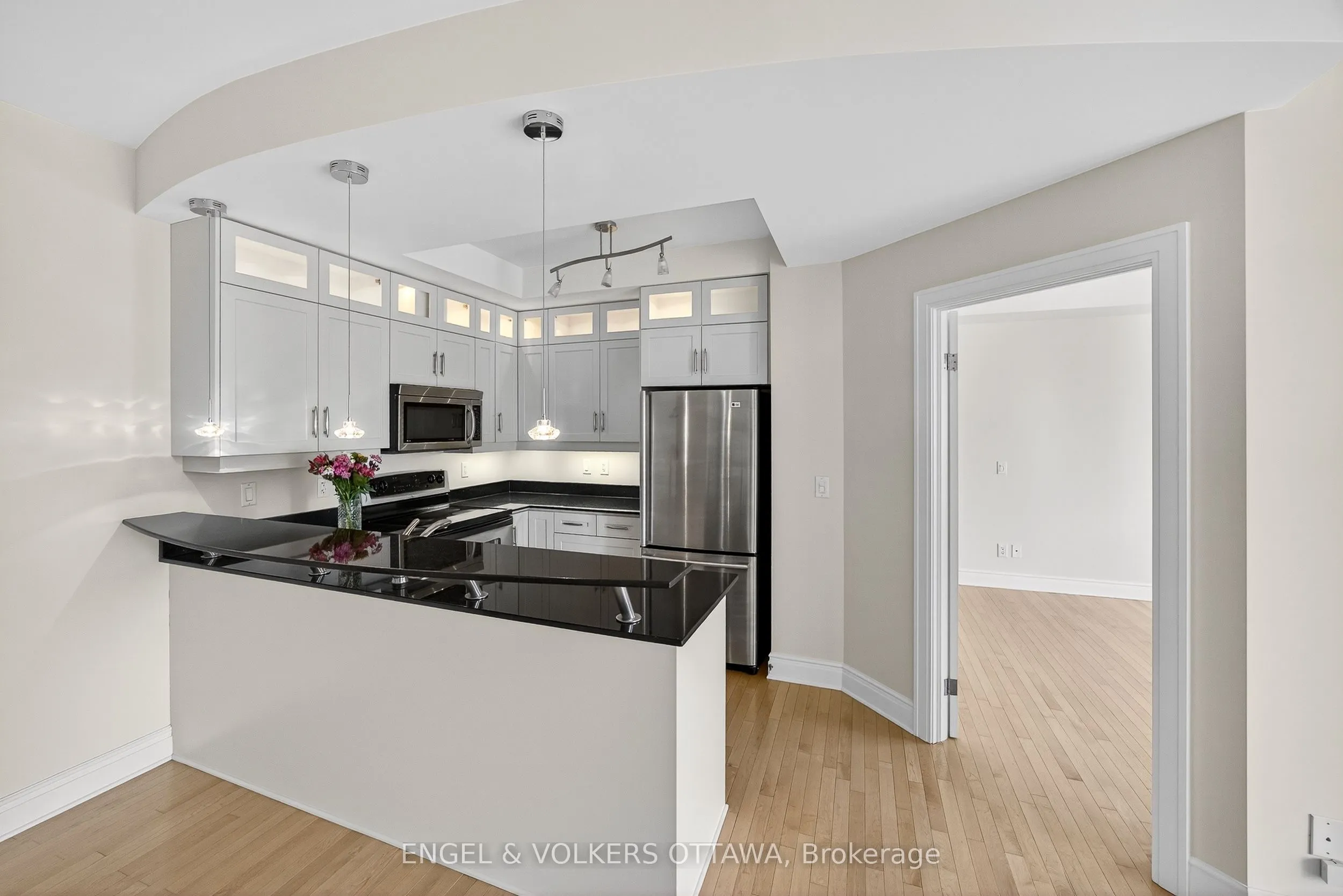 95 Bronson Avenue, #505