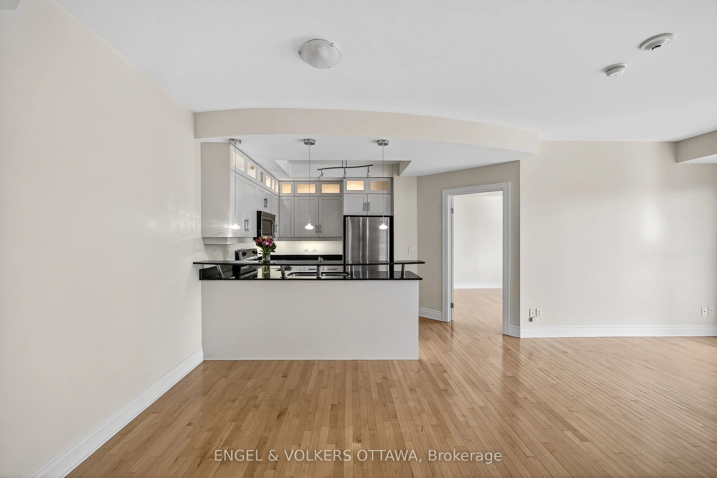 95 Bronson Avenue, #505