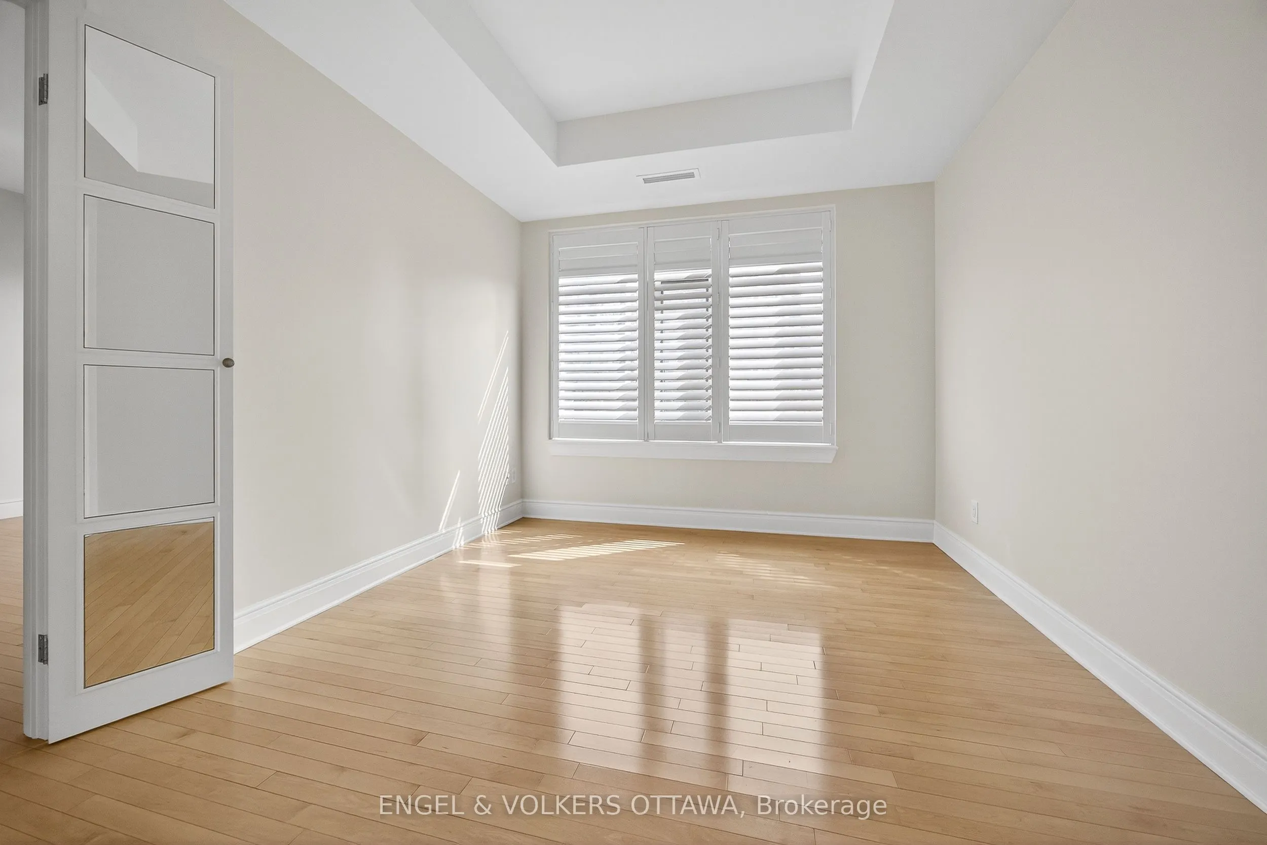 95 Bronson Avenue, #505
