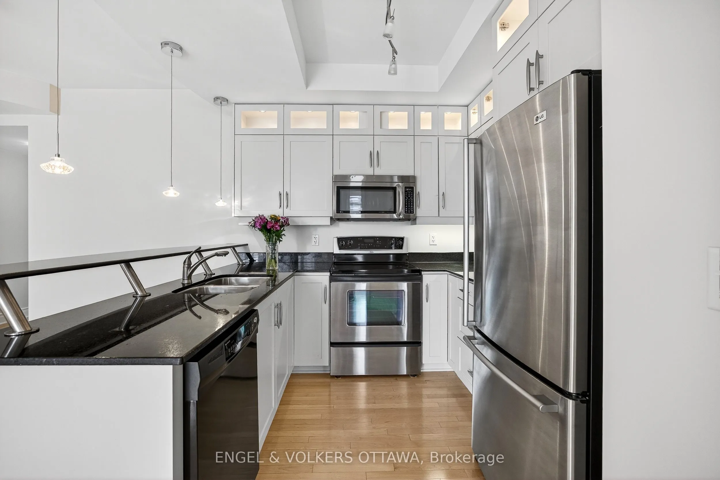 95 Bronson Avenue, #505