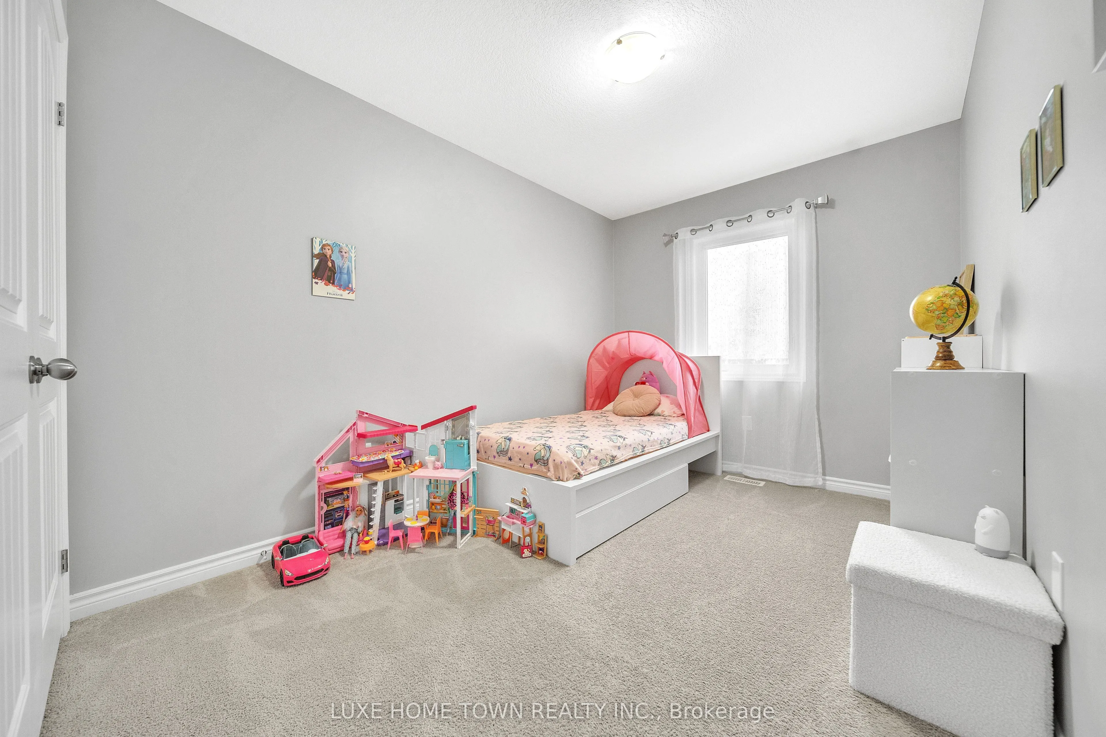 77 WESTMINSTER Crescent, #77W