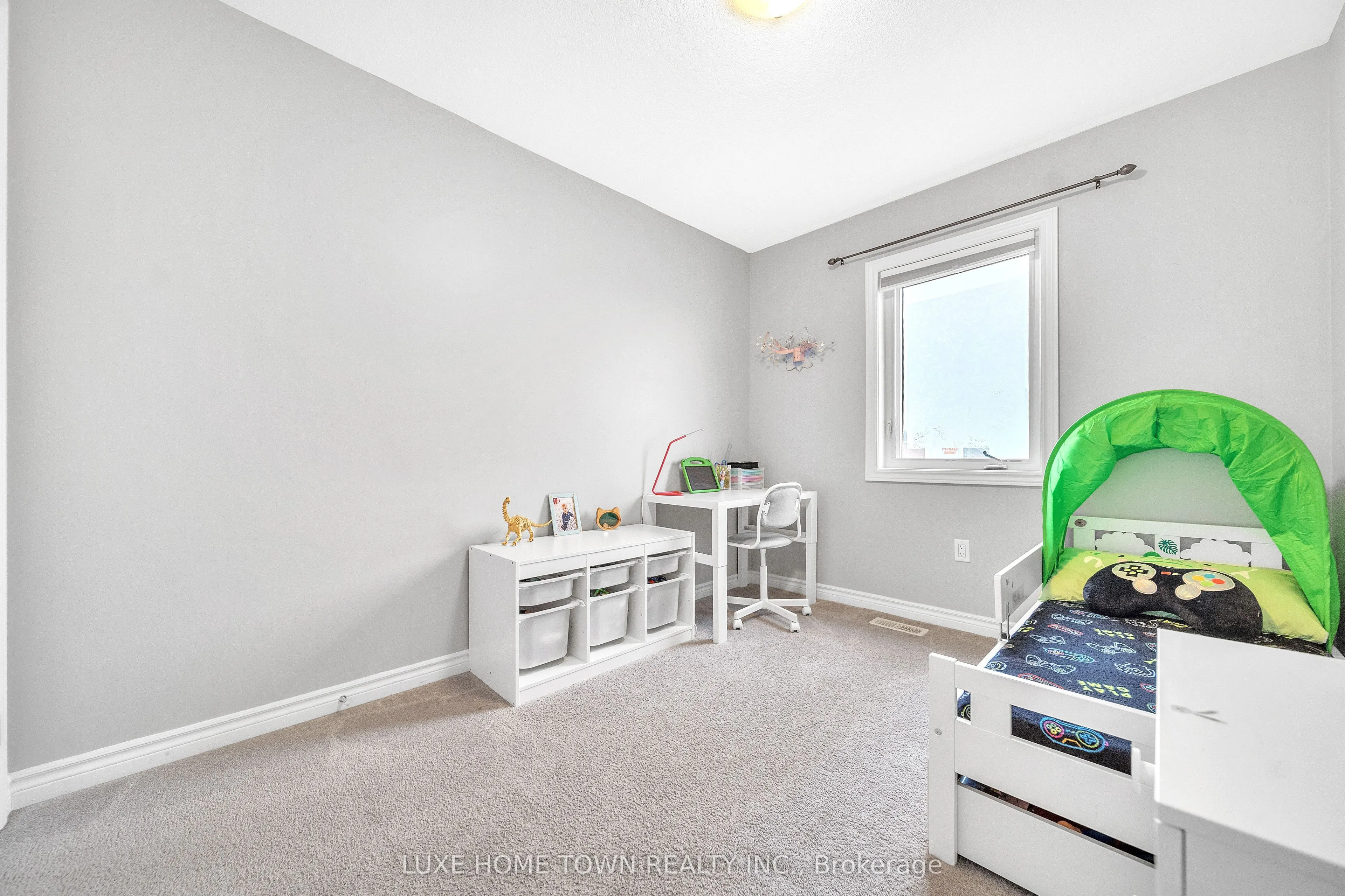77 WESTMINSTER Crescent, #77W