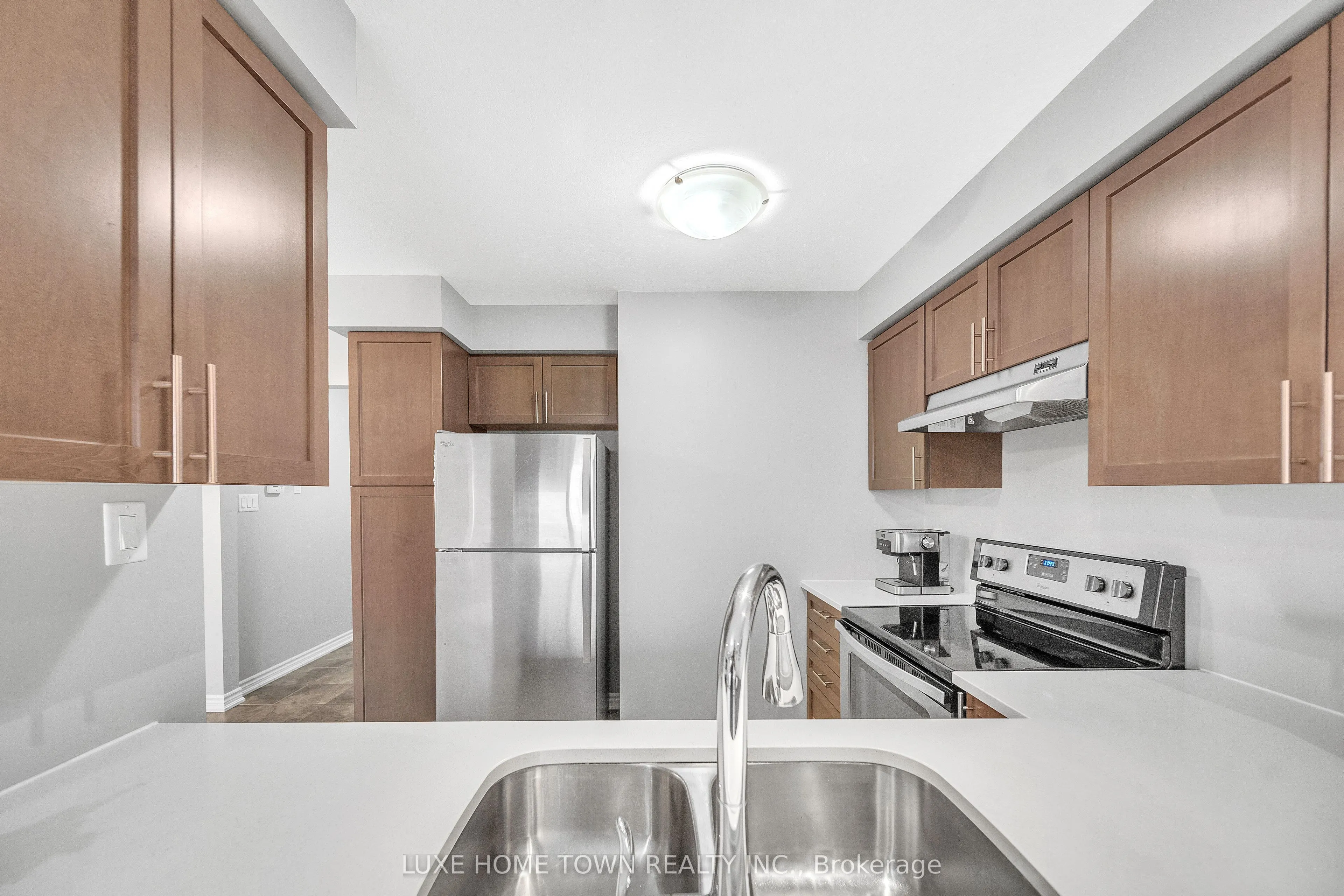 77 WESTMINSTER Crescent, #77W