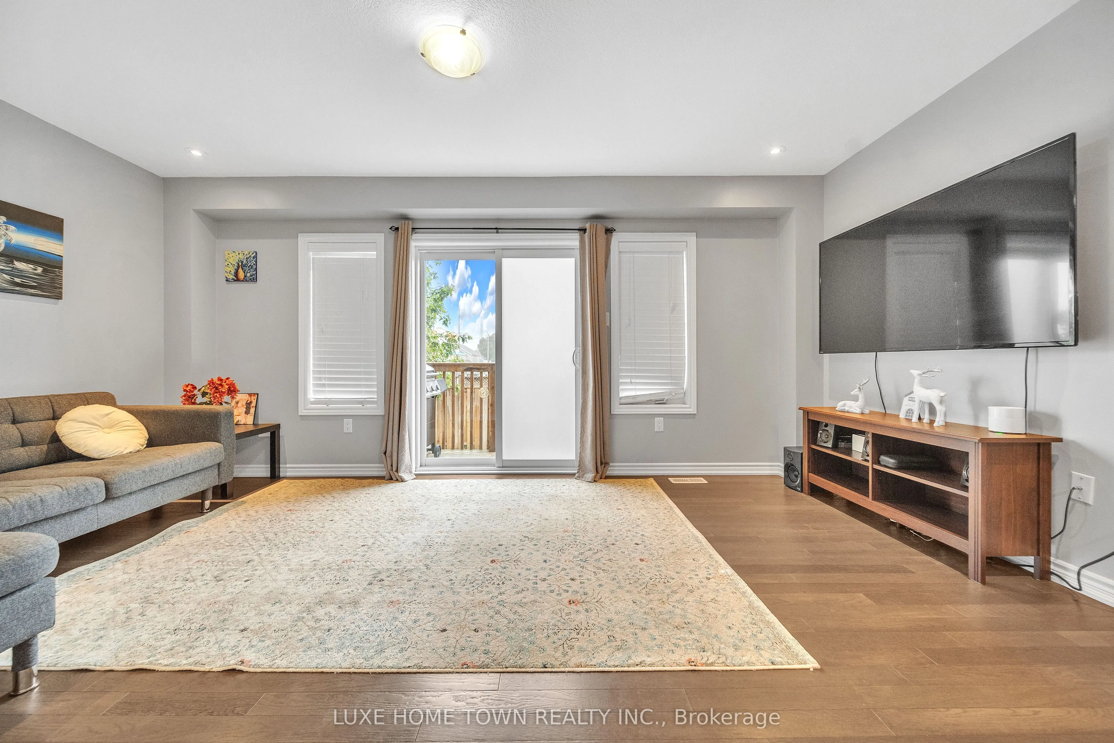 77 WESTMINSTER Crescent, #77W