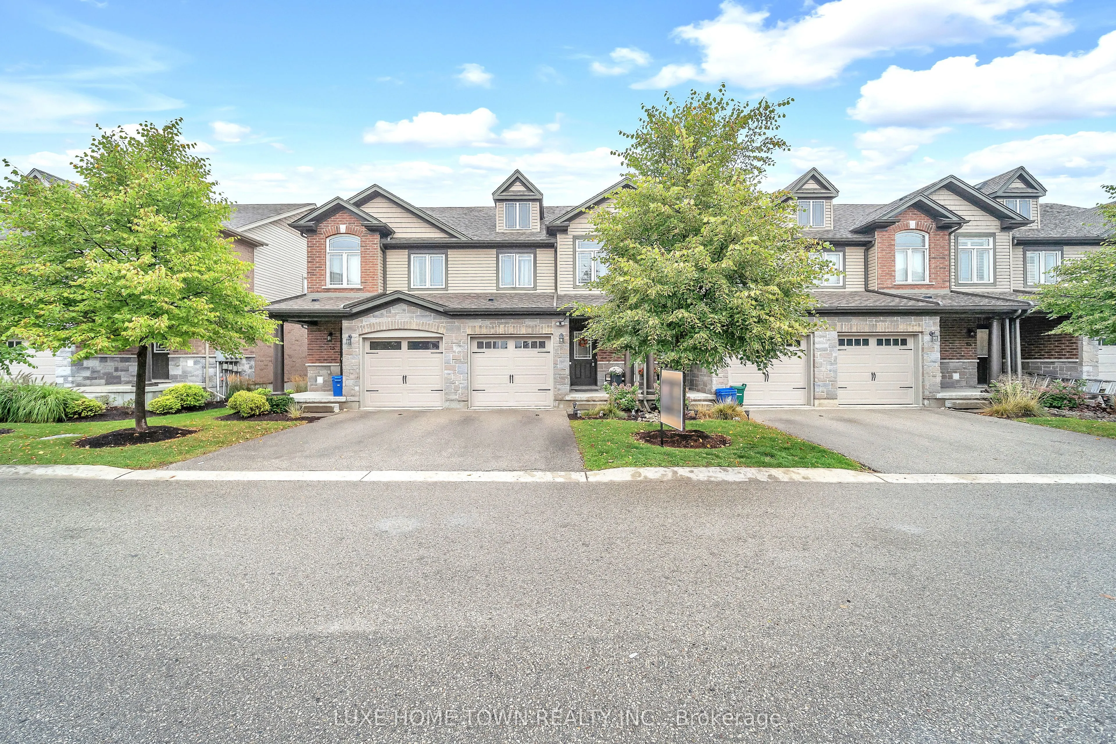 77 WESTMINSTER Crescent, #77W