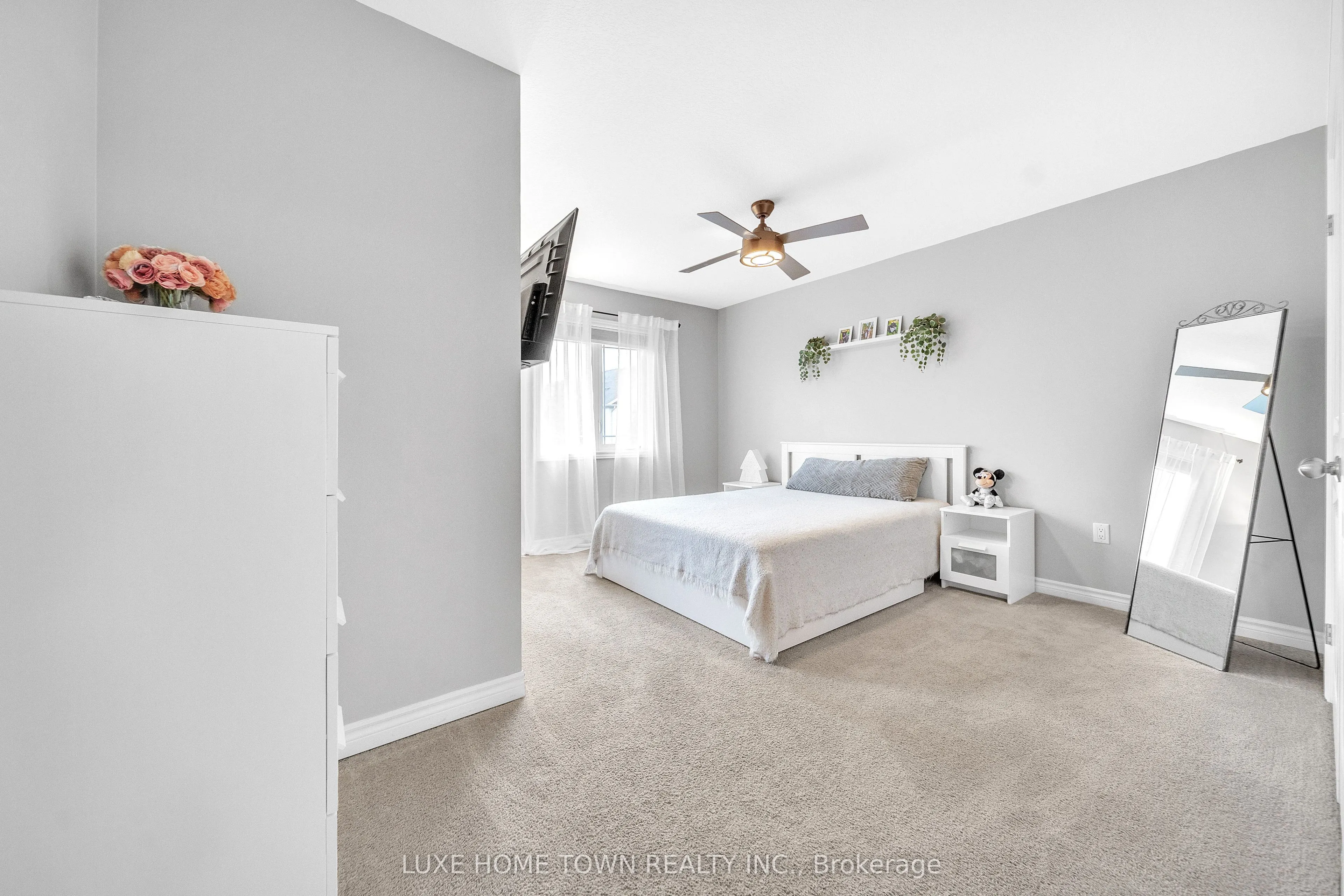 77 WESTMINSTER Crescent, #77W