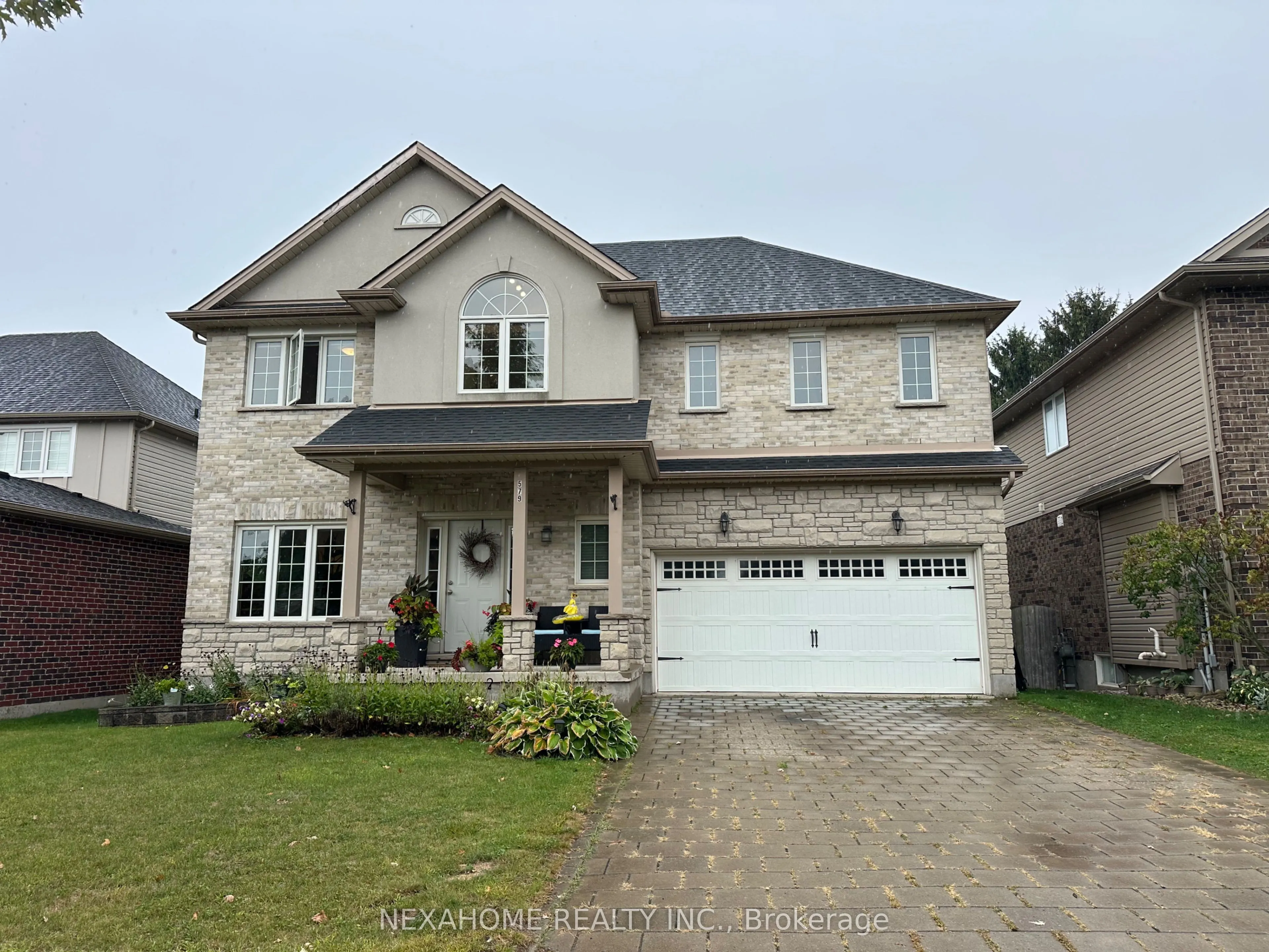 579 FIREFLY Drive