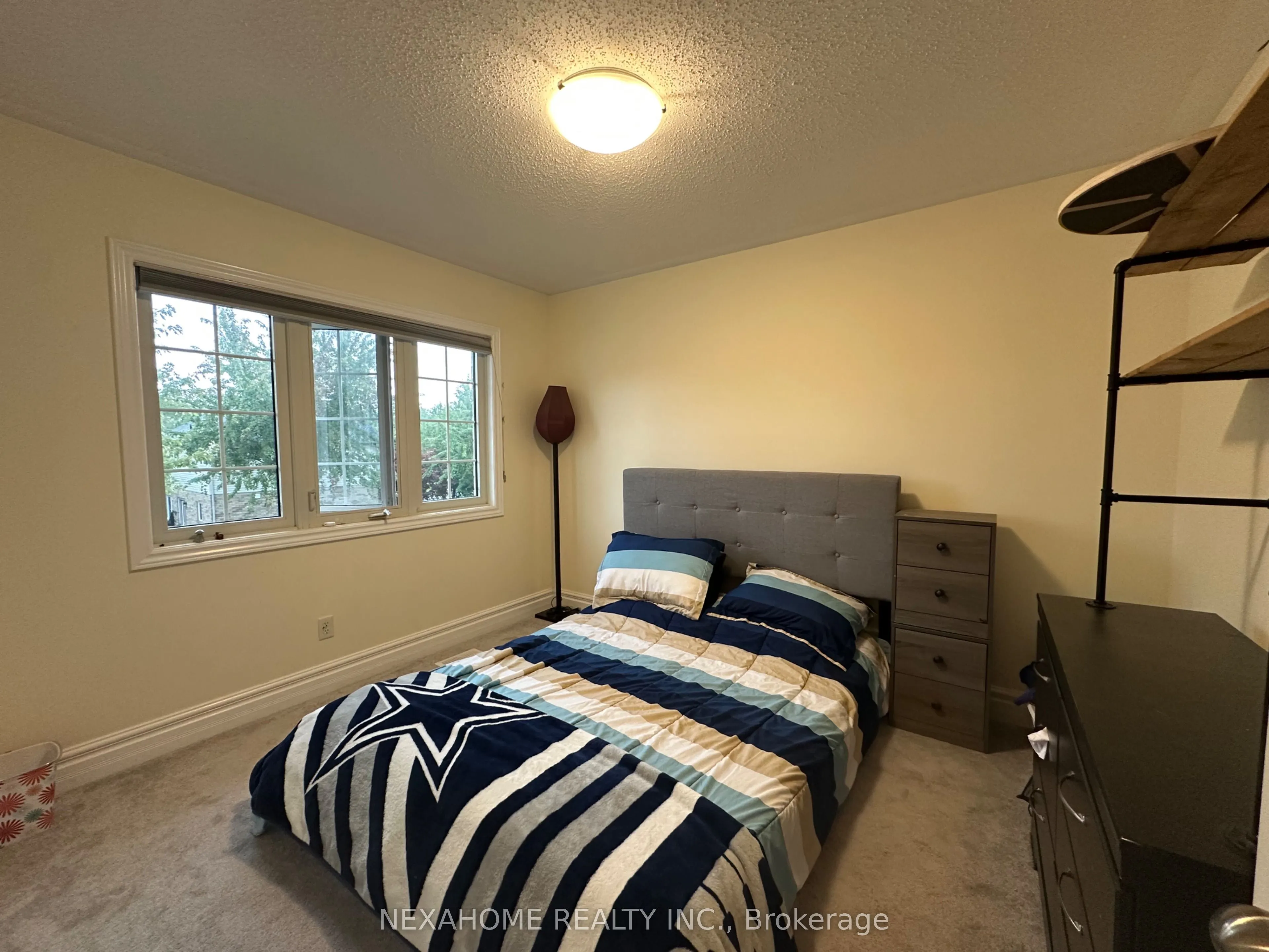 579 FIREFLY Drive