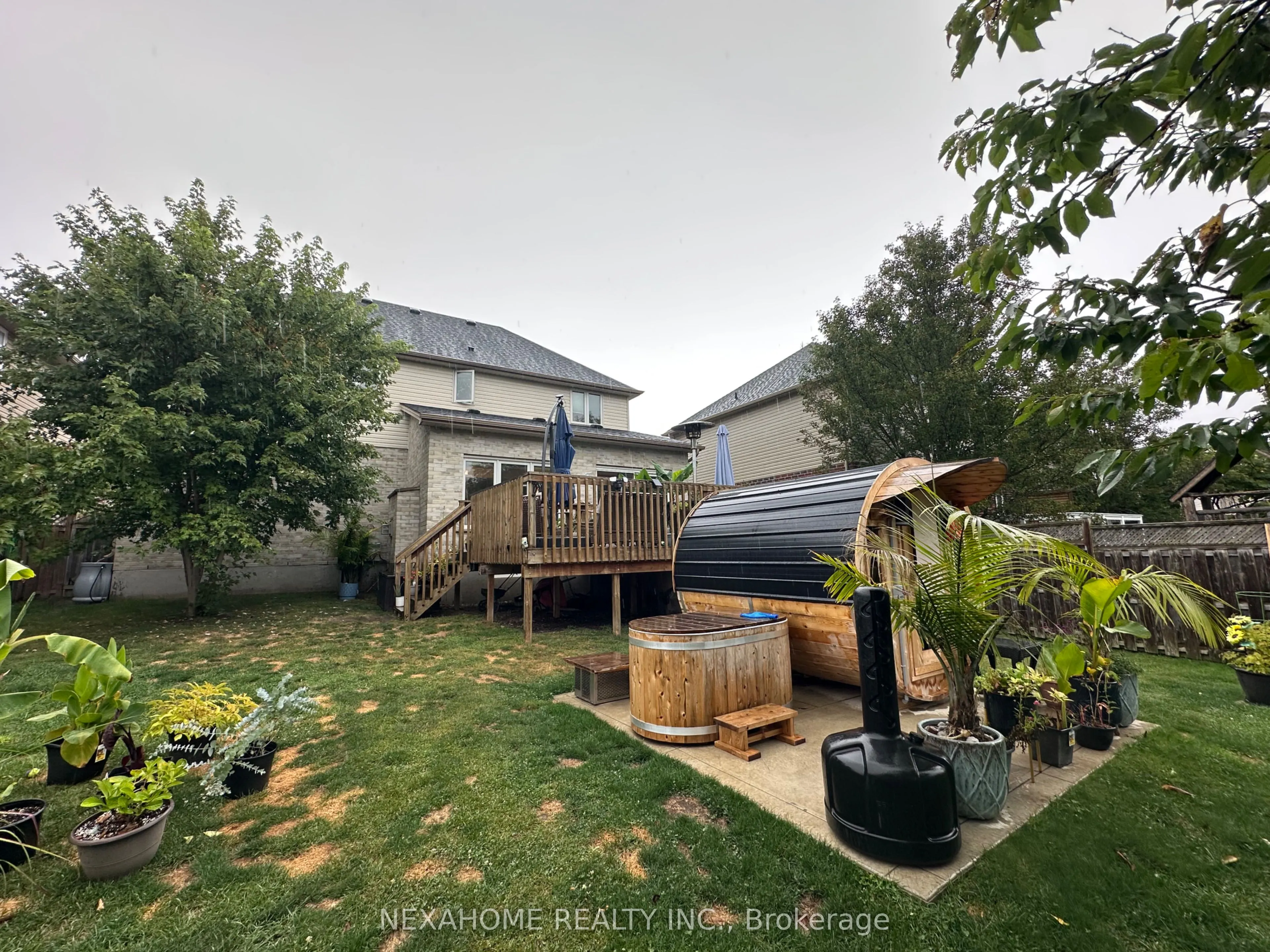 579 FIREFLY Drive