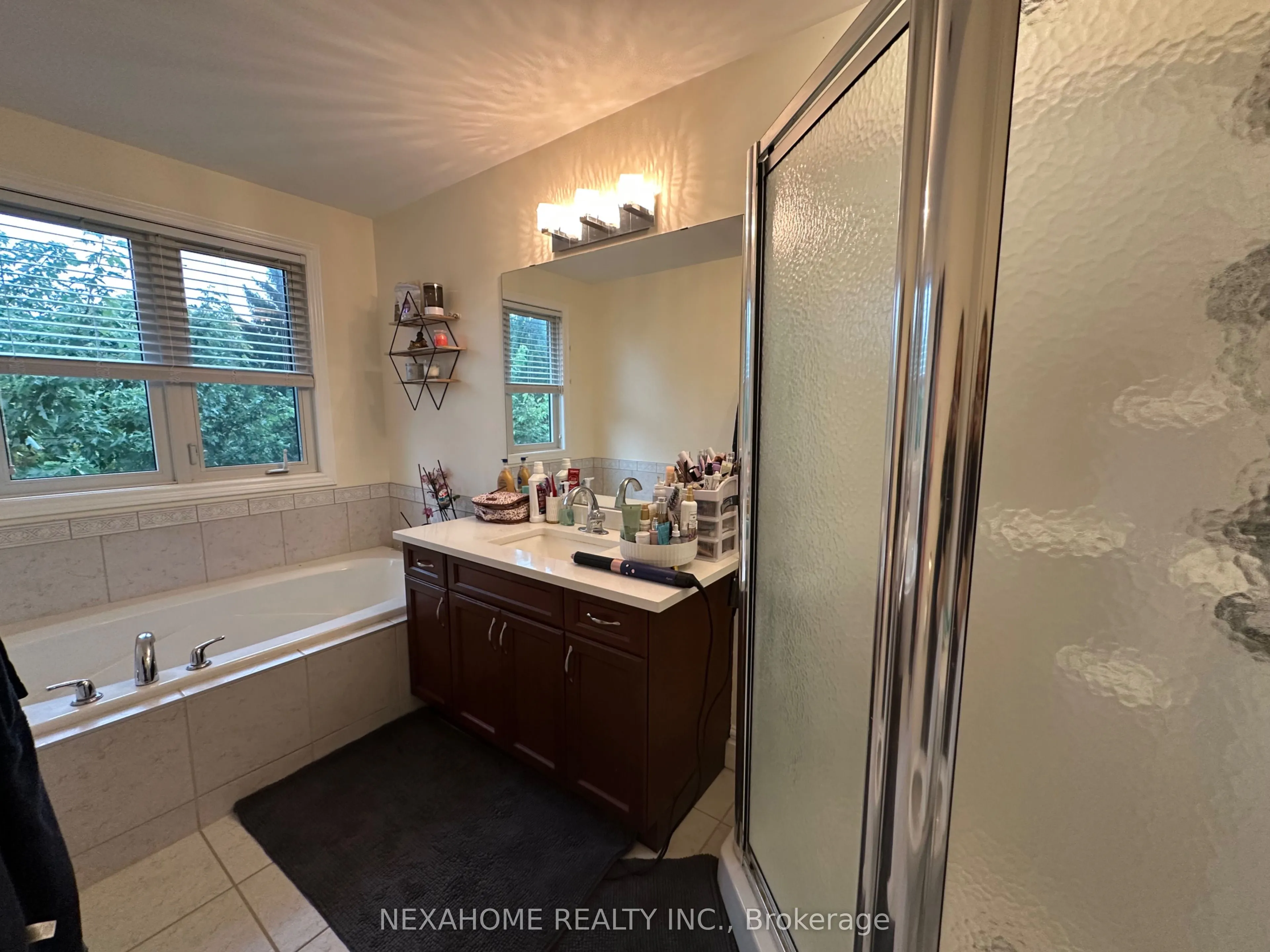 579 FIREFLY Drive