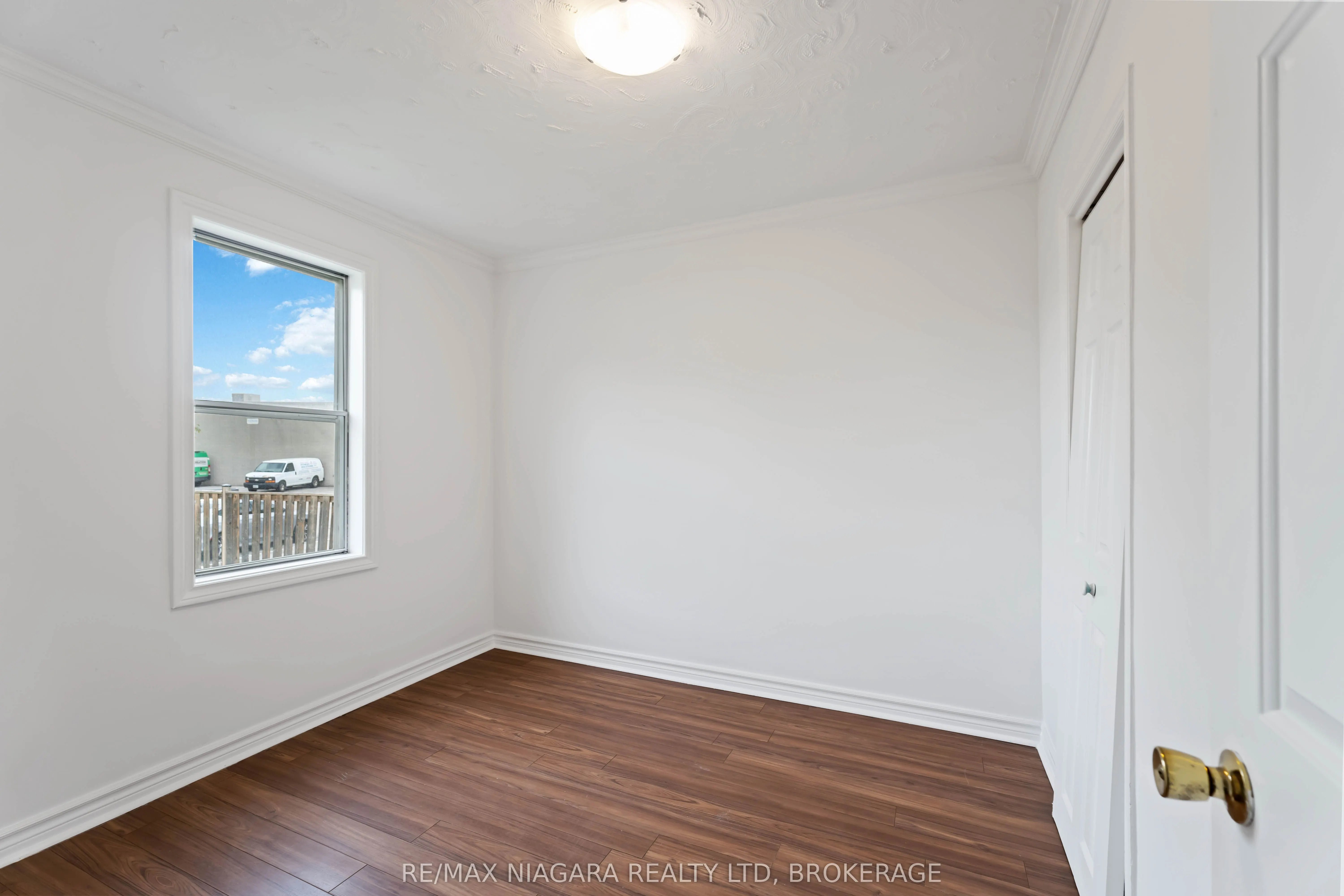 21 Maywood Avenue