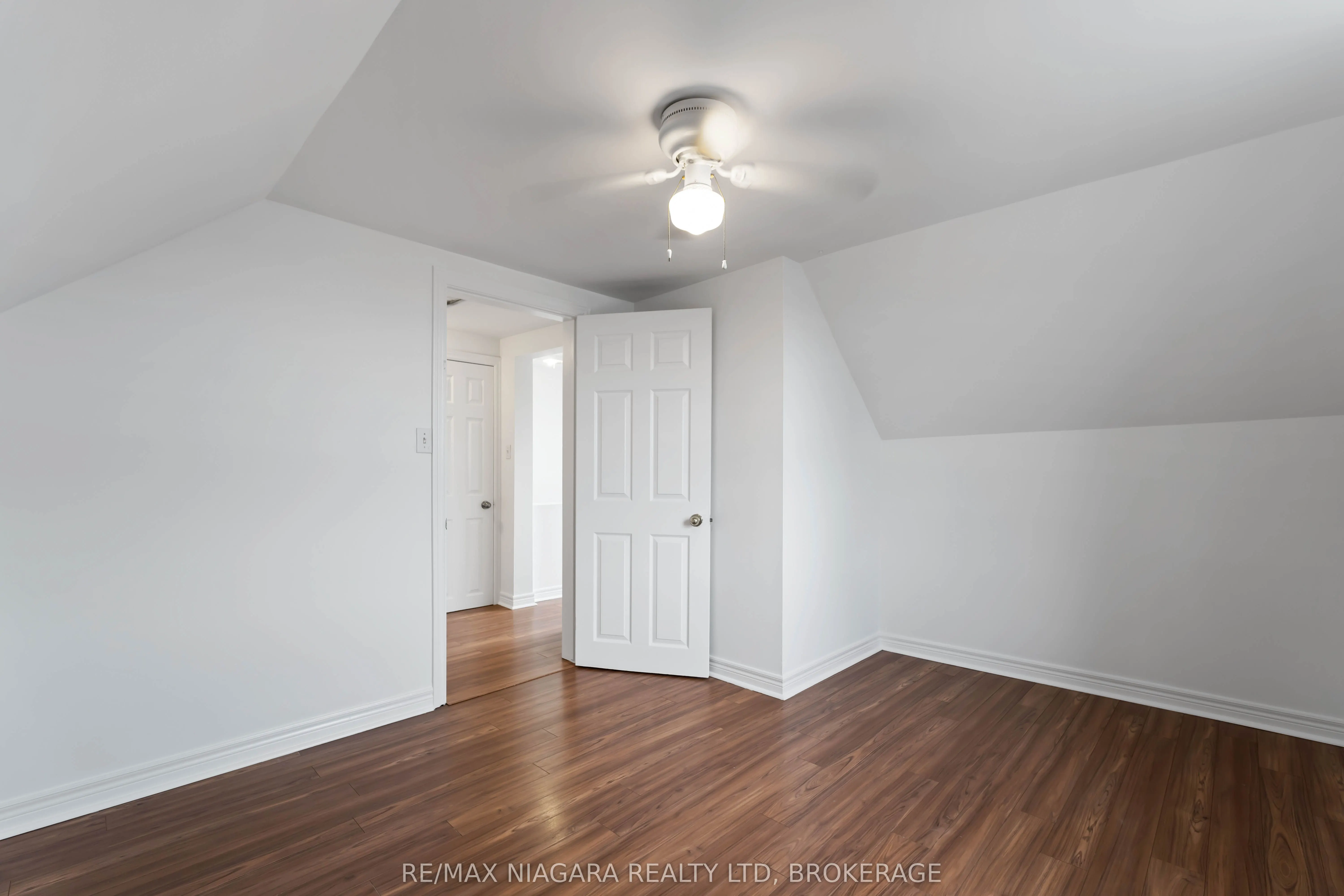 21 Maywood Avenue