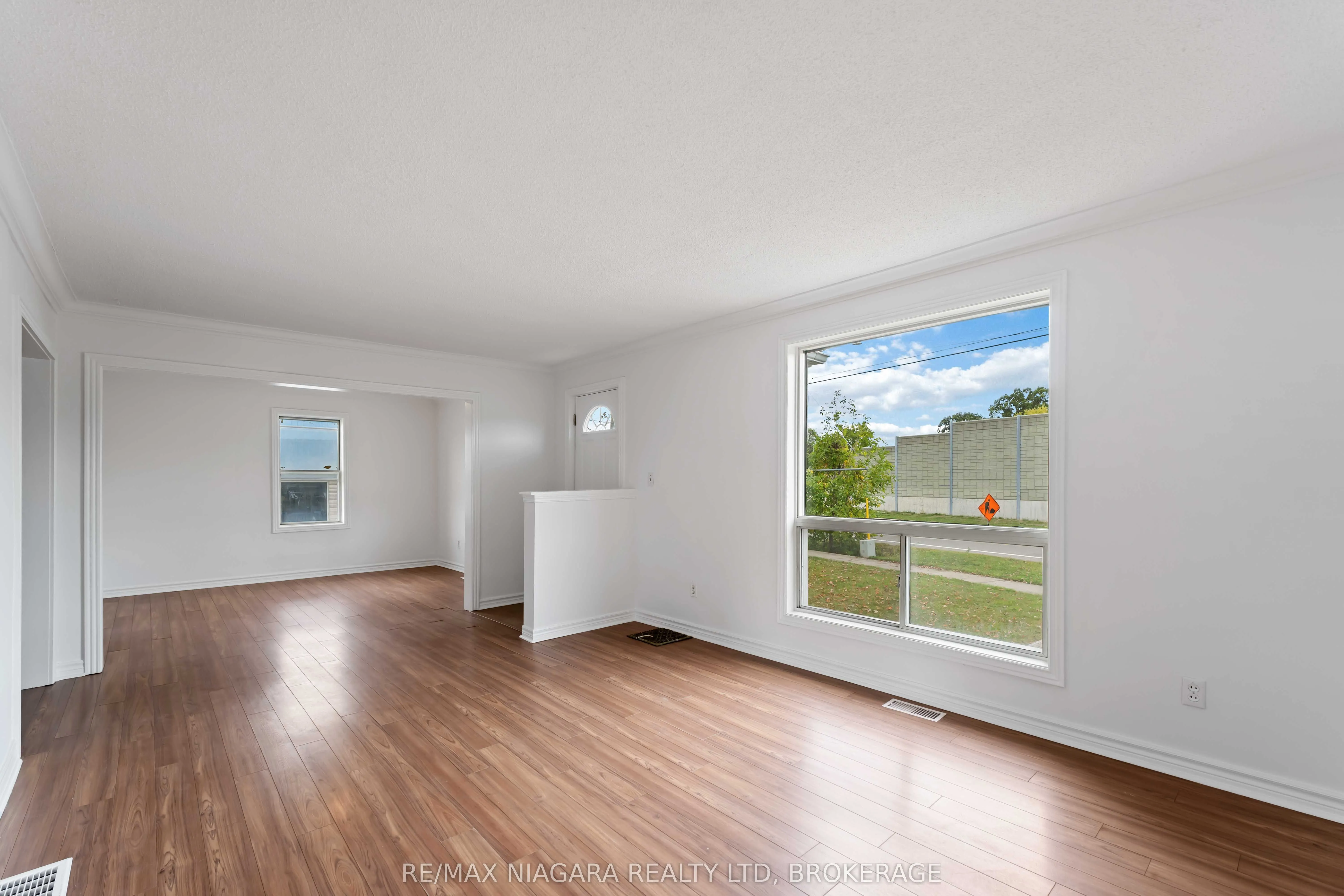 21 Maywood Avenue