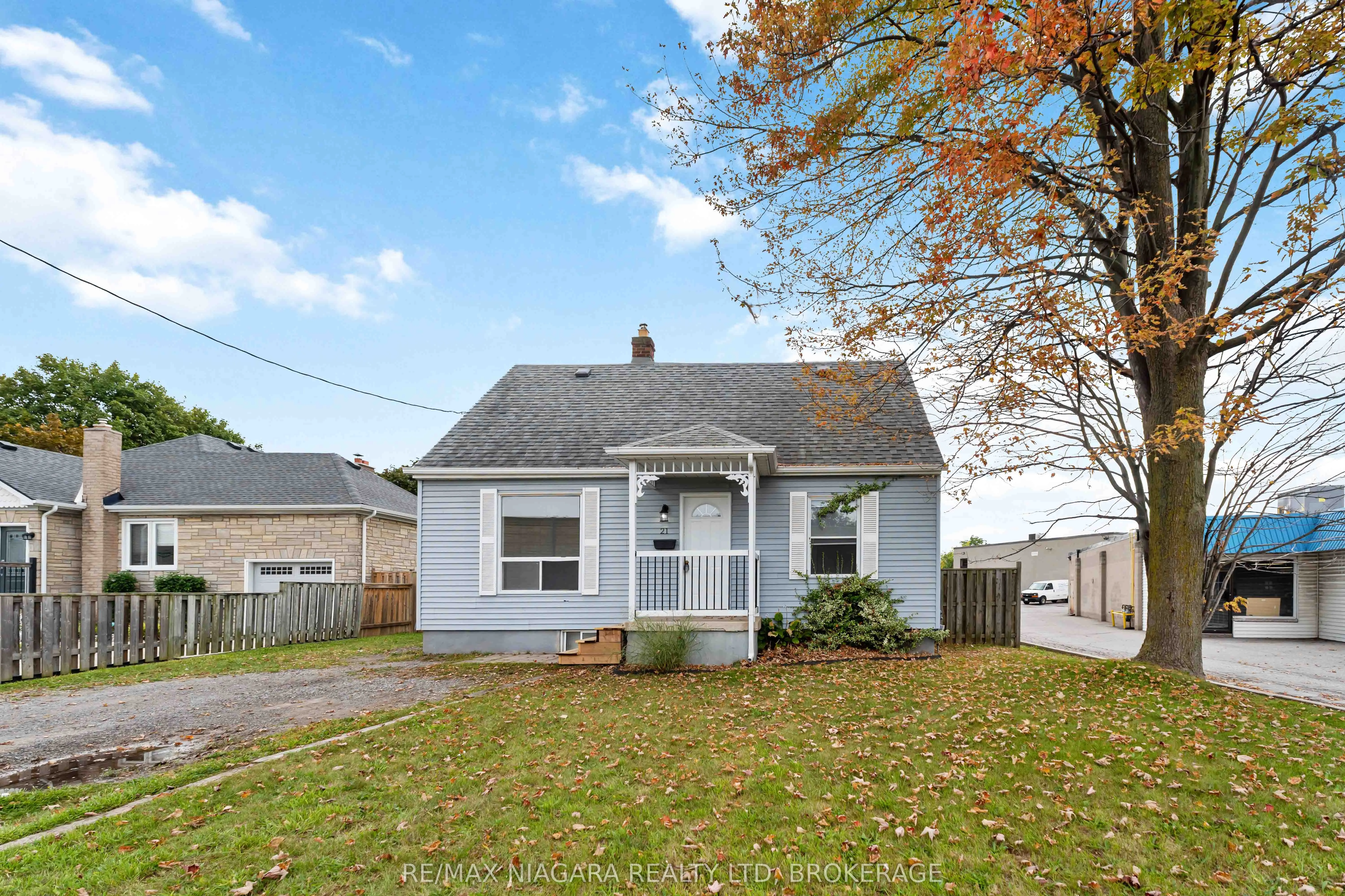 21 Maywood Avenue
