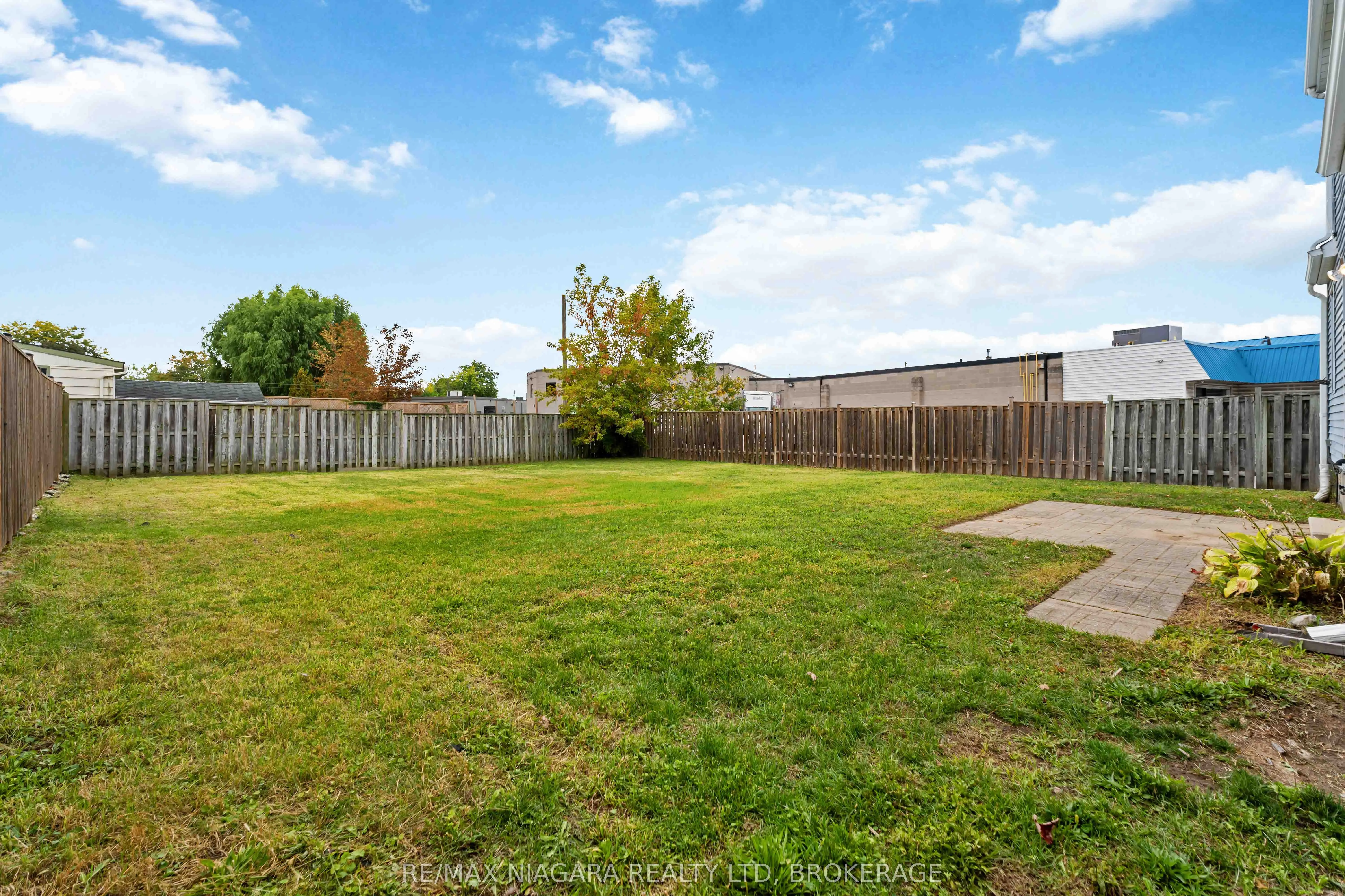 21 Maywood Avenue