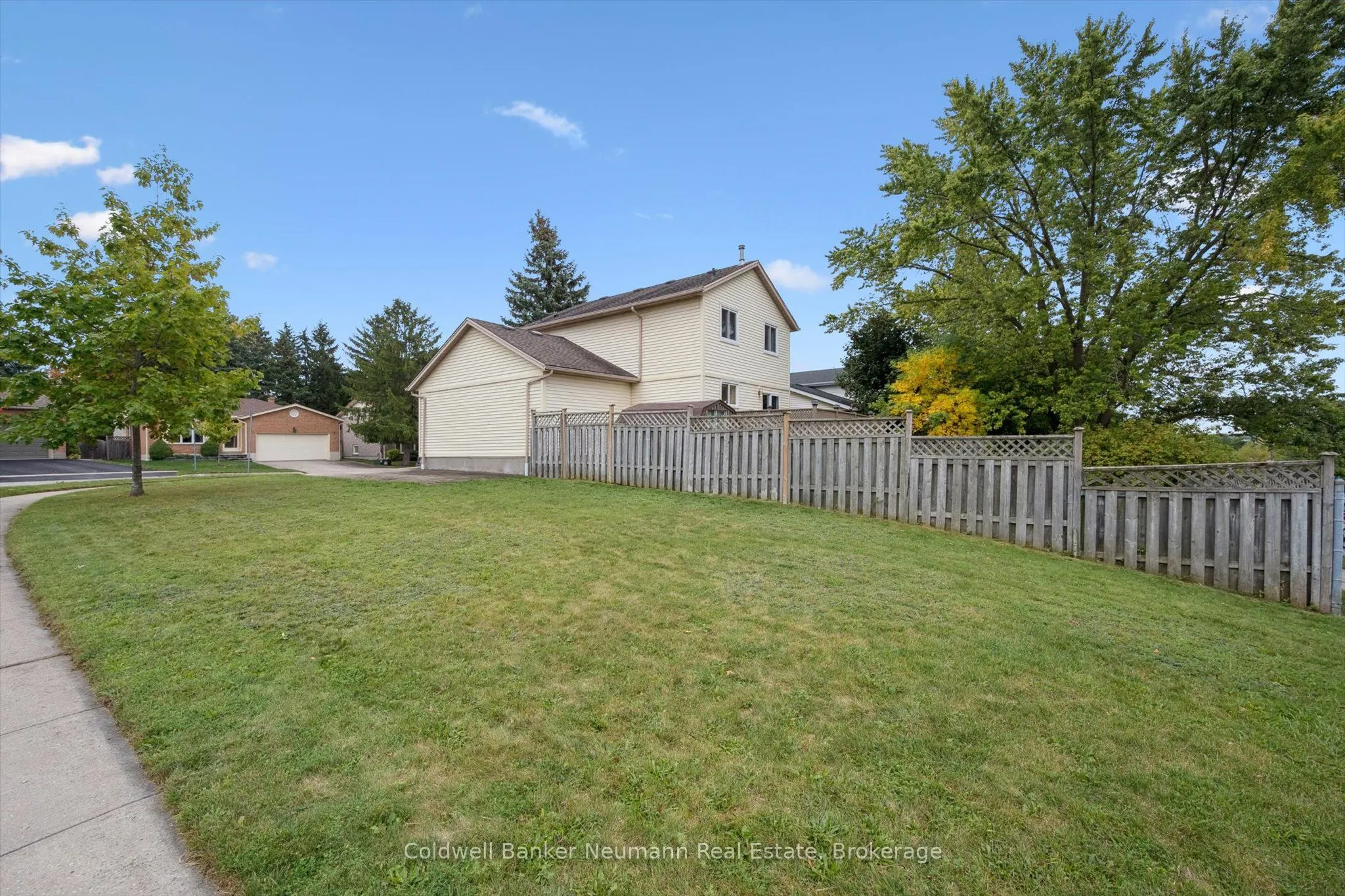46 Dunhill Crescent