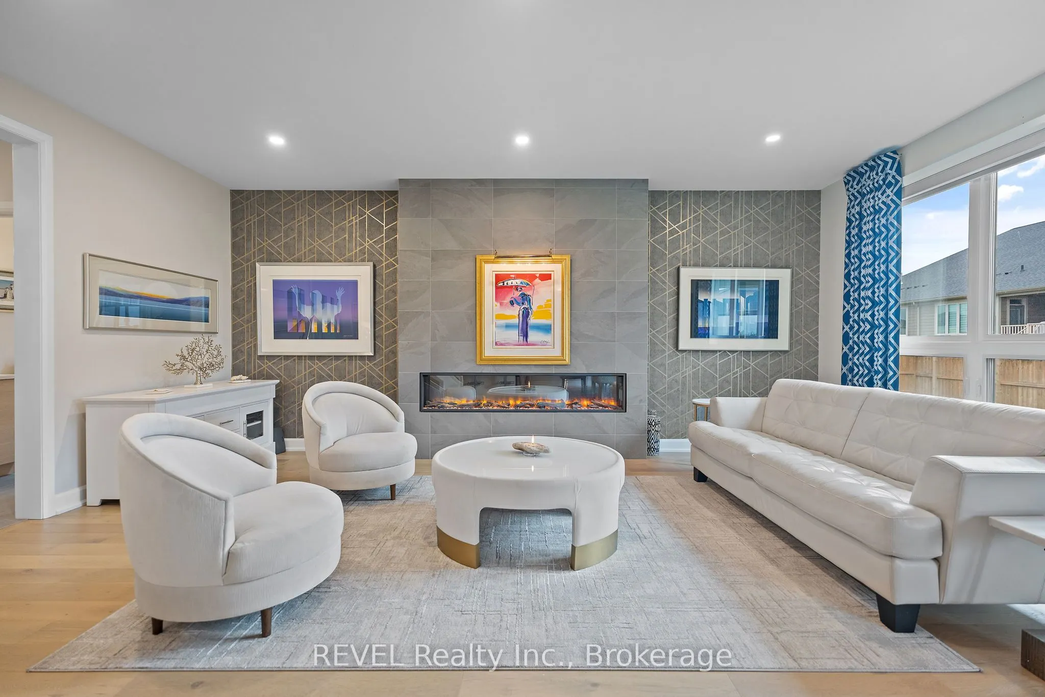 3809 Simpson Lane