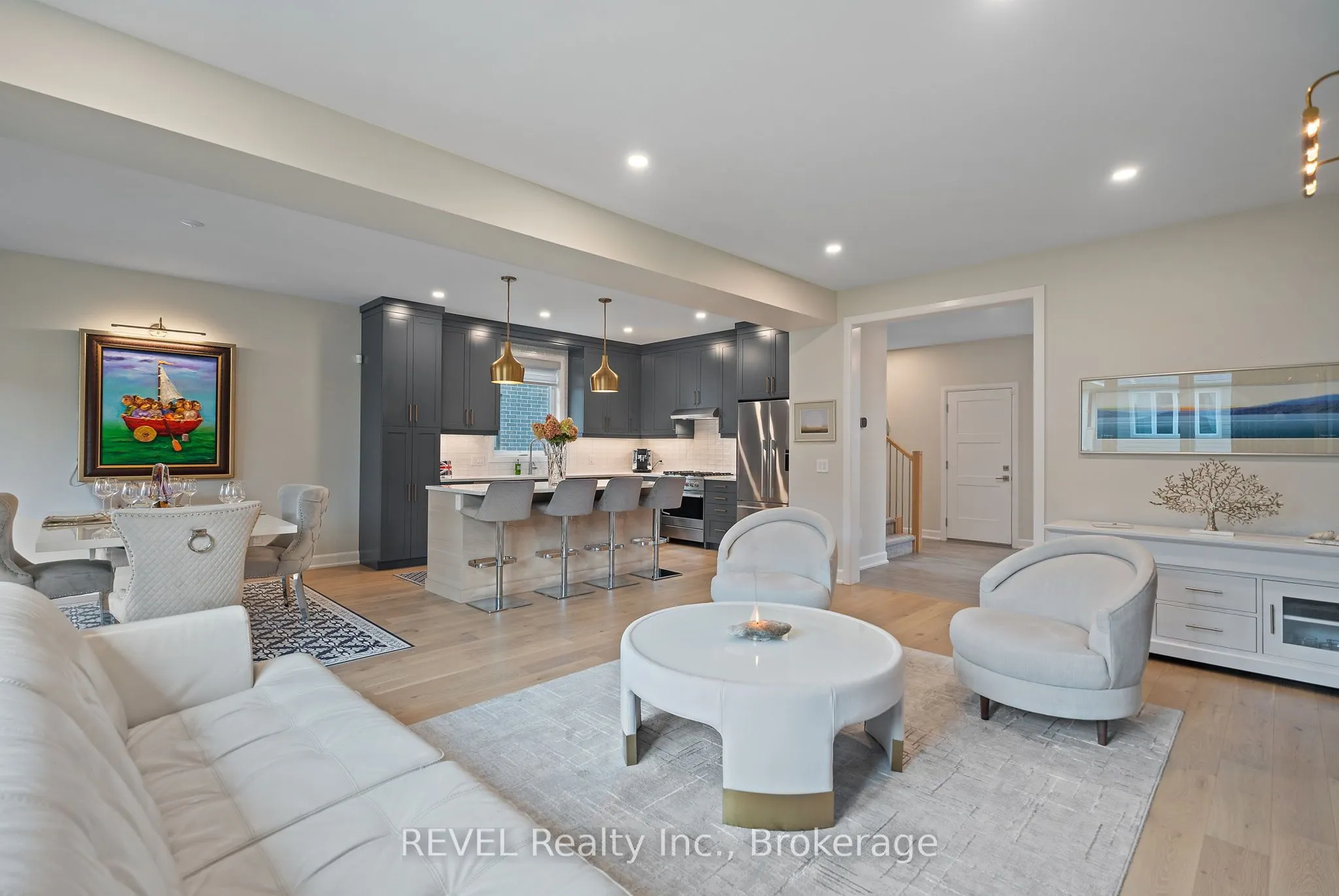 3809 Simpson Lane
