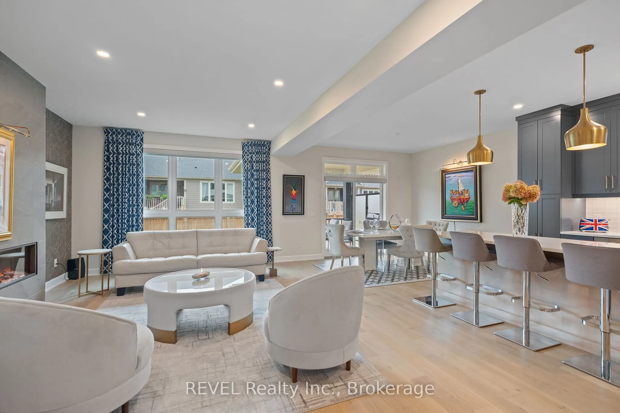 3809 Simpson Lane
