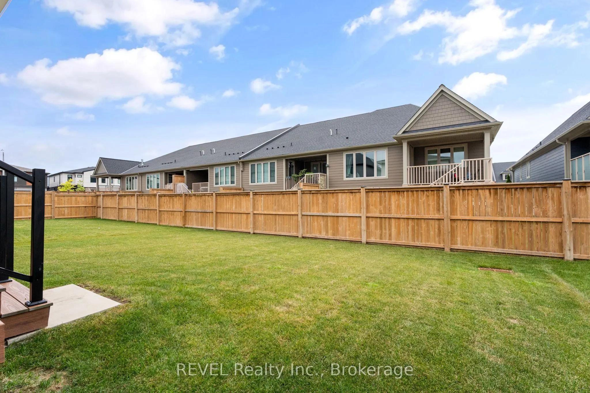 3809 Simpson Lane