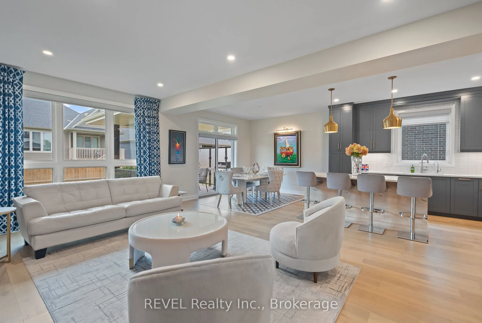 3809 Simpson Lane