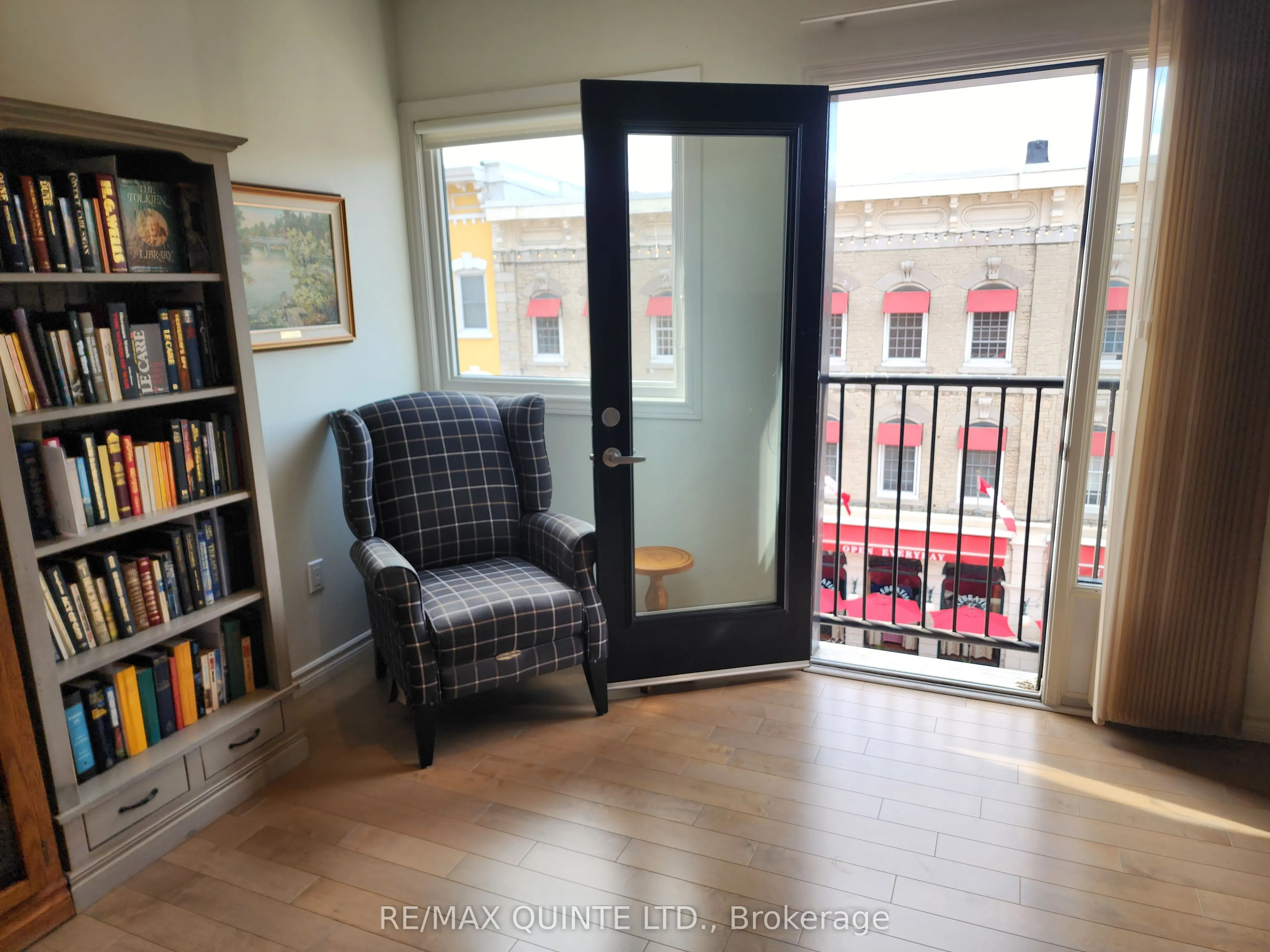 199 Front Street, #304