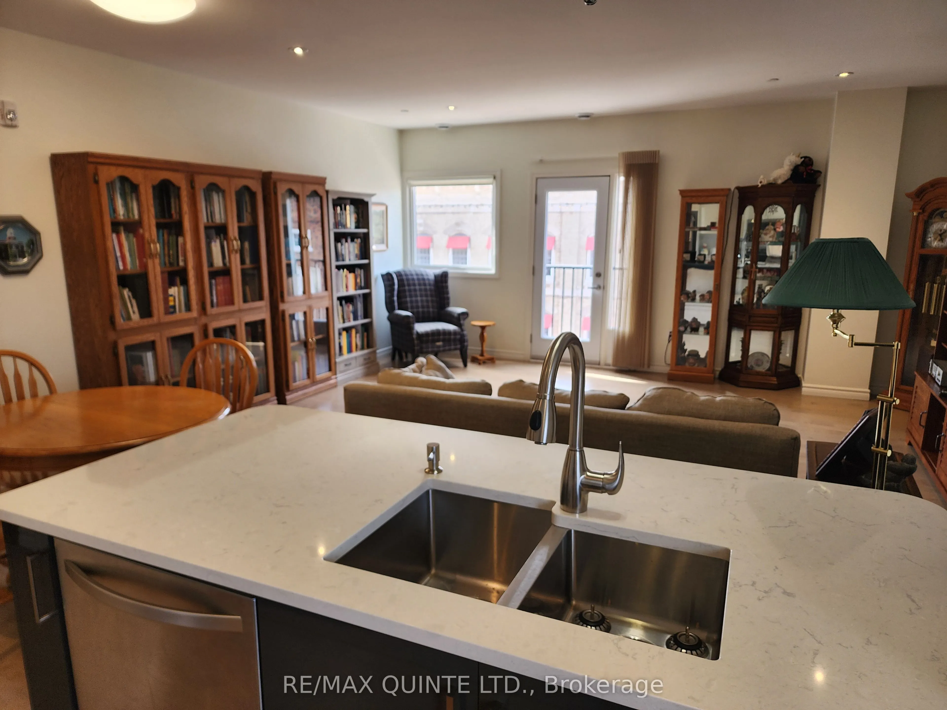 199 Front Street, #304