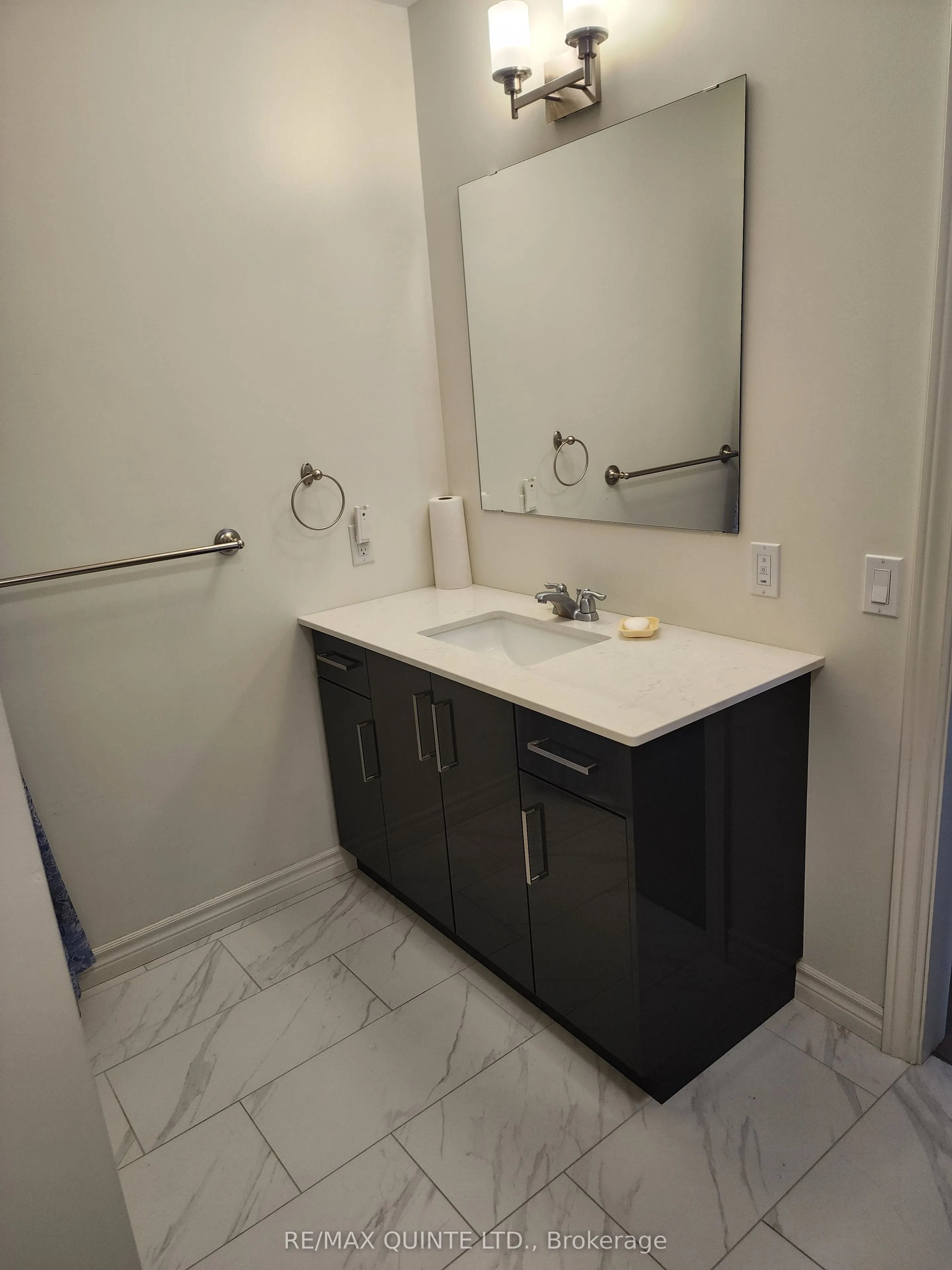 199 Front Street, #304