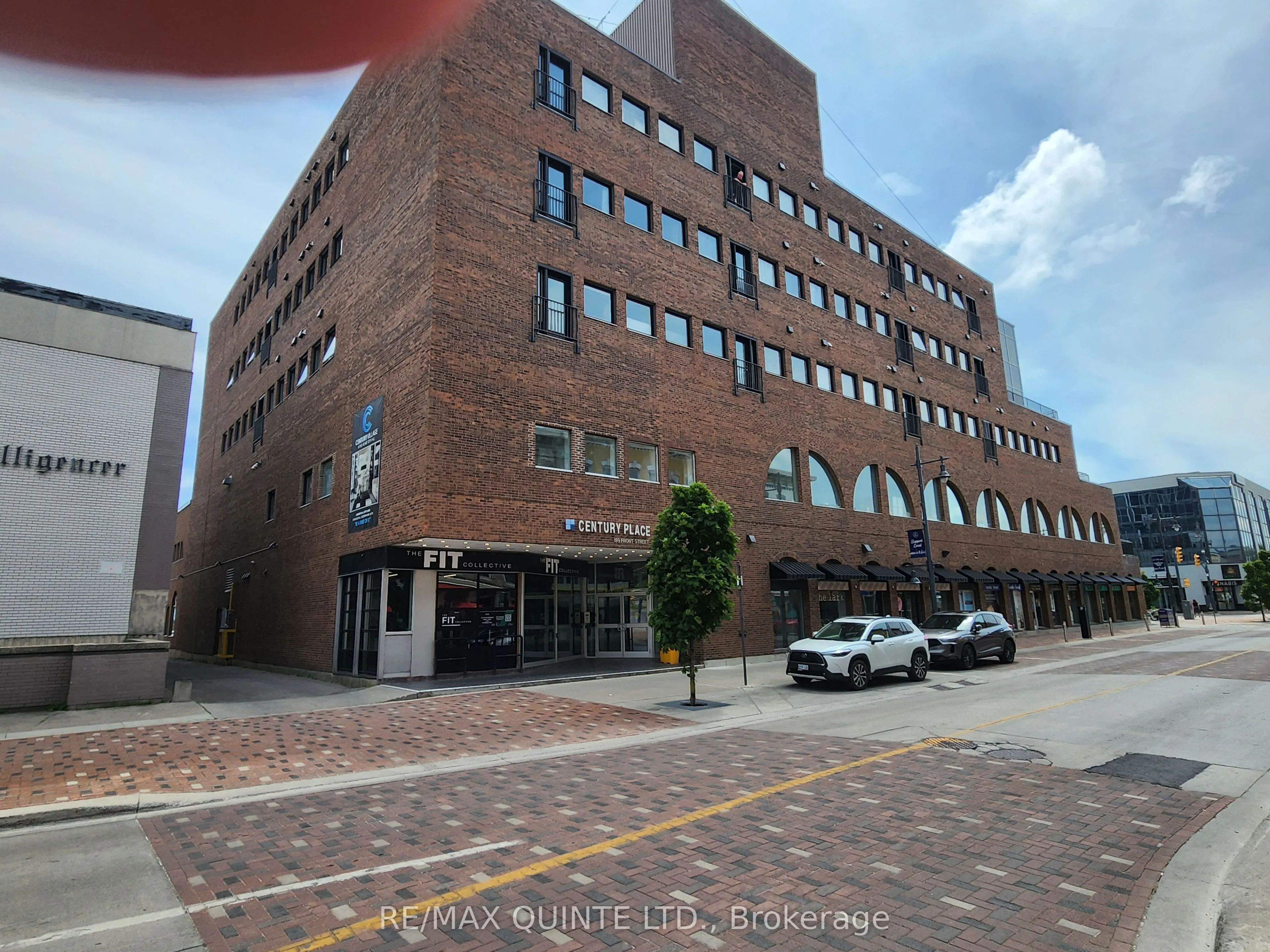 199 Front Street, #304