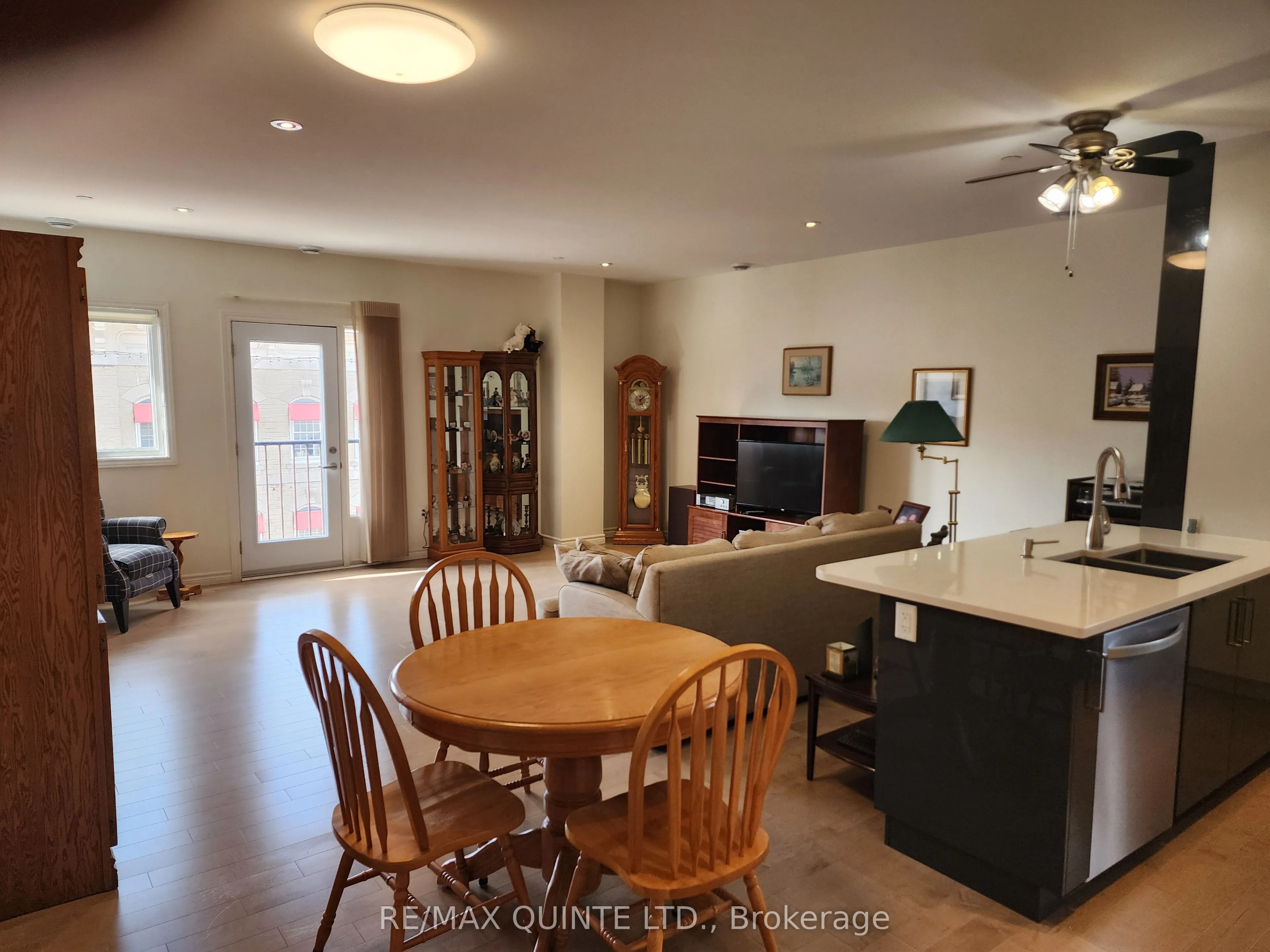 199 Front Street, #304